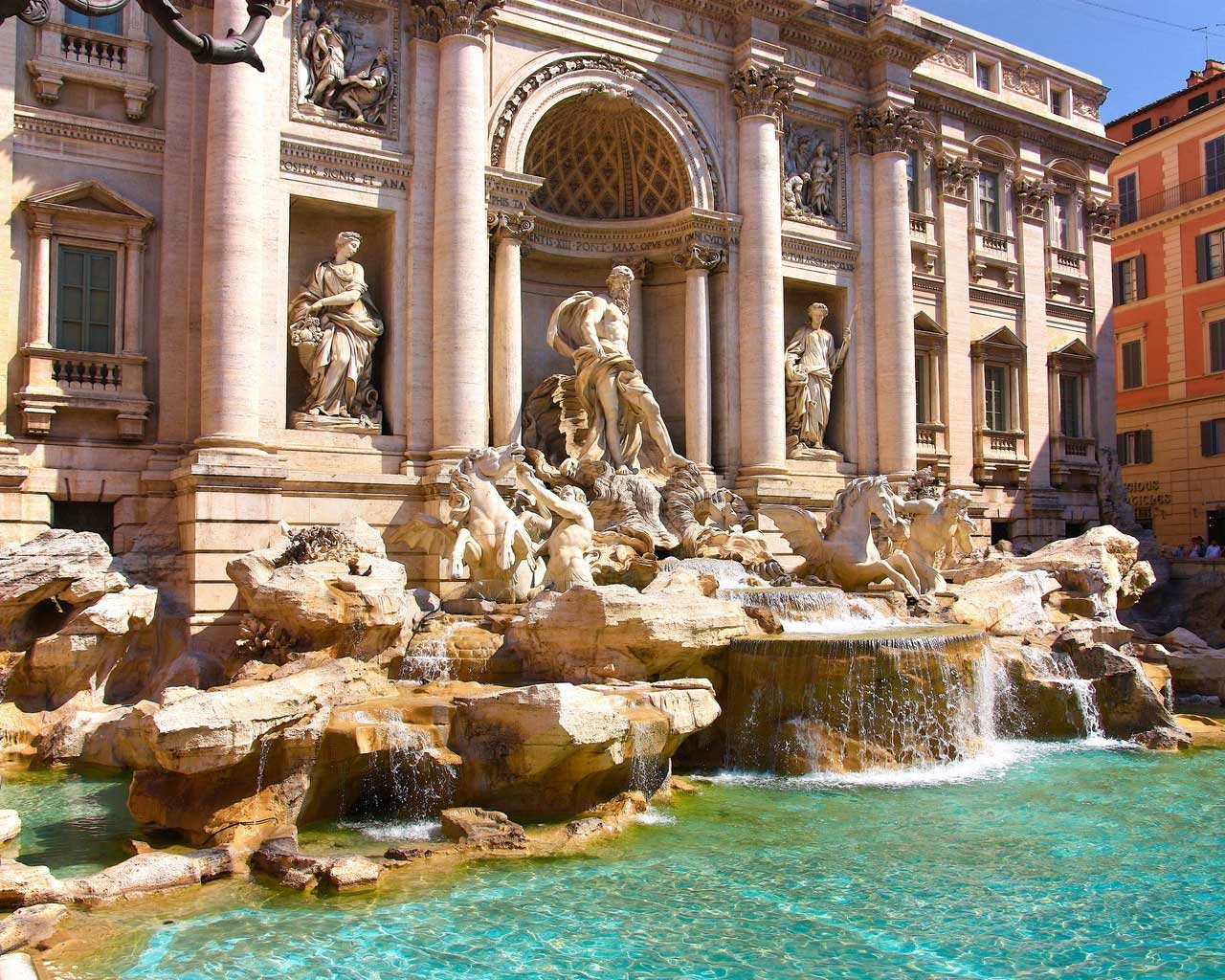 1280x1030 Trevi fountain wallpaper, Desktop