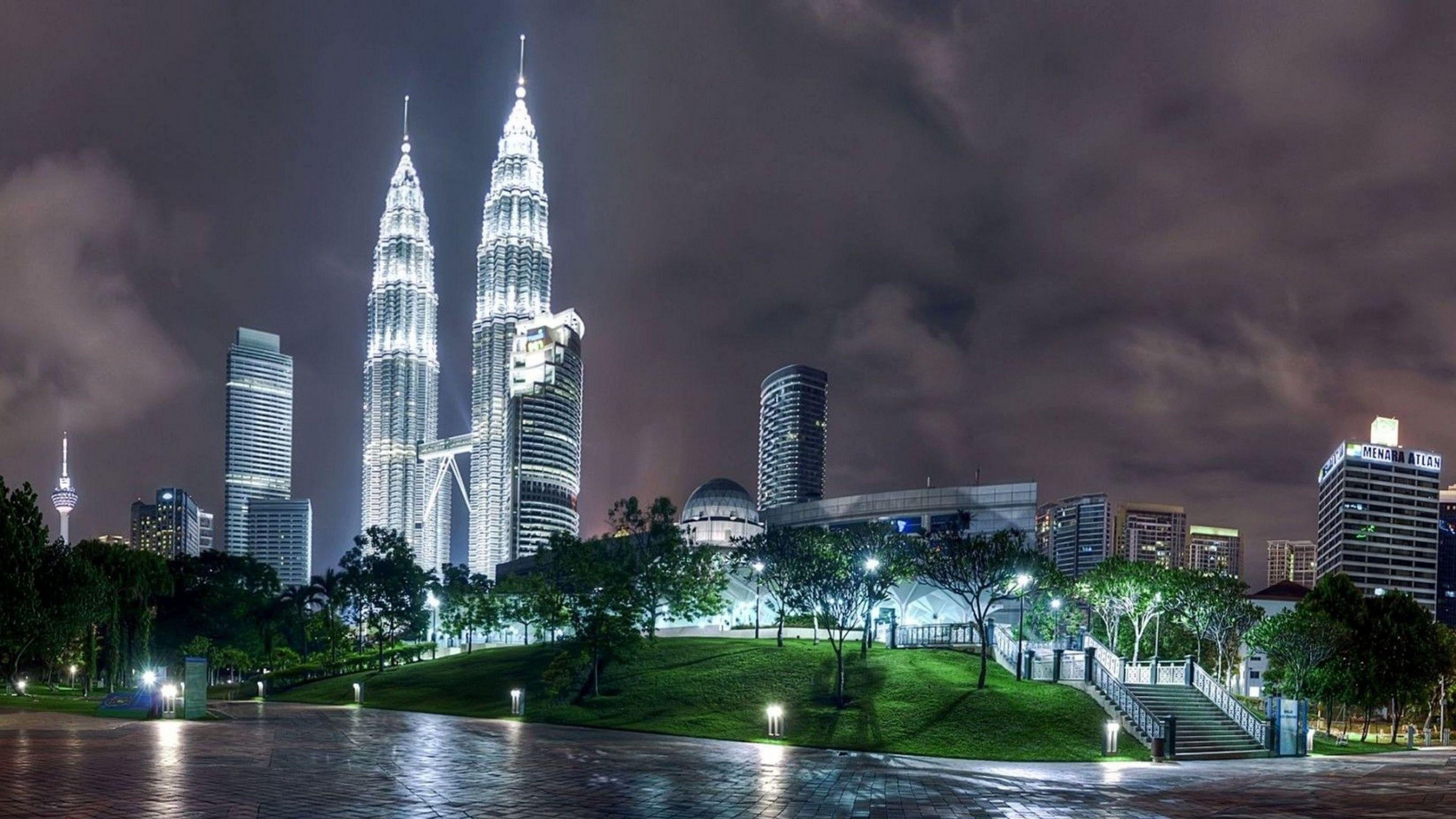 3840x2160 Download Wallpaper  Kuala lumpur, Malaysia, Night, Desktop