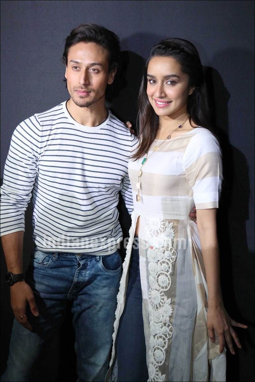 820x1230 Shraddha Kapoor, Tiger Shroff take Baaghi to Jaipur, see pics, Phone