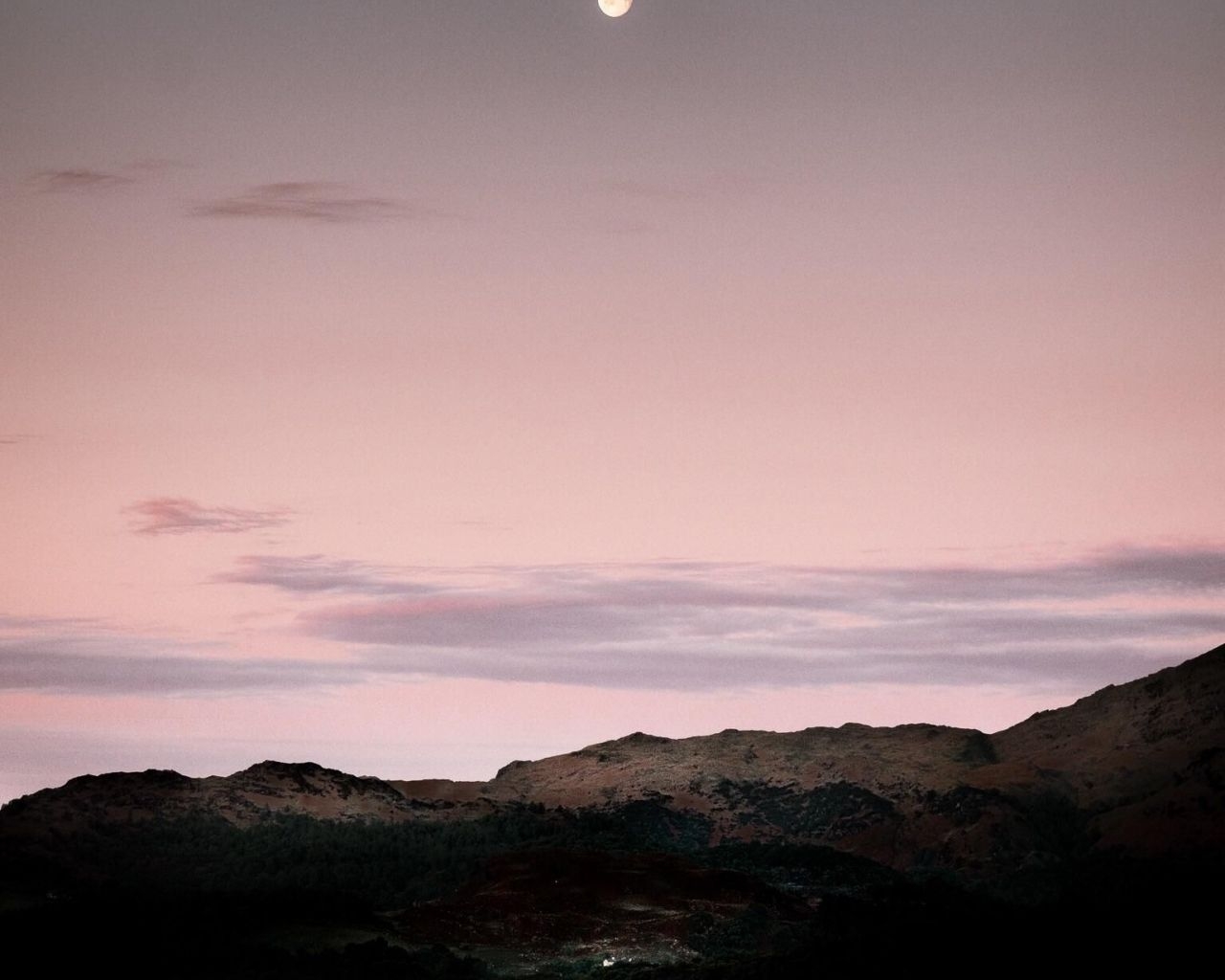 1280x1030 Free download Moonrise over the Lakeland Mountains [OC] [1536x2048, Desktop