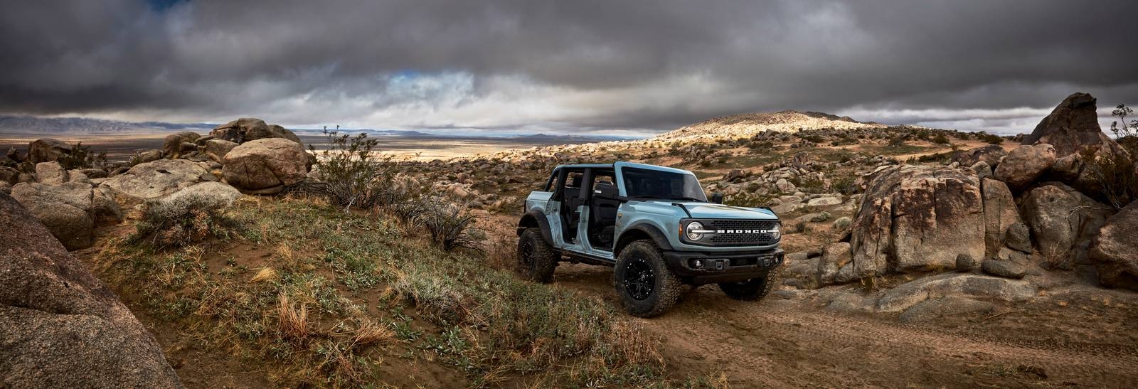 1600x550 Here Are all the 2021 Ford Bronco Wallpaper You Could Ever Want, Dual Screen