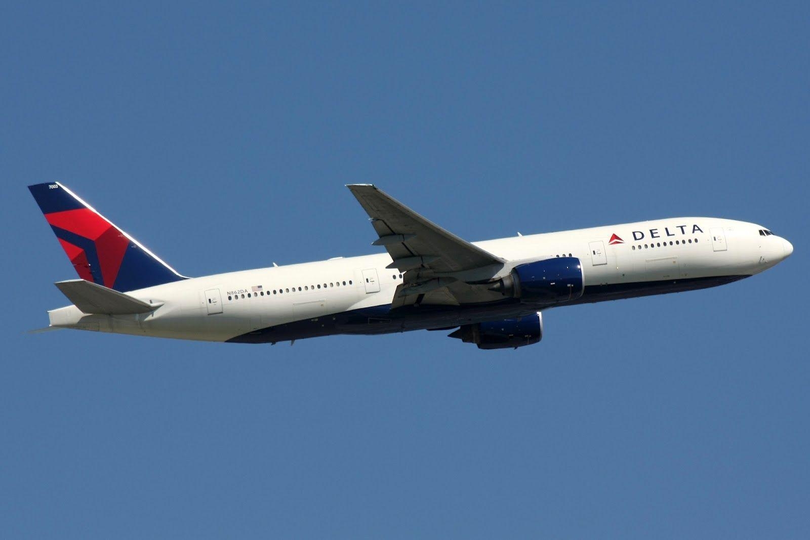 1600x1070 Boeing 777 200 Of Delta Airlines Aircraft Wallpaper 2840, Desktop