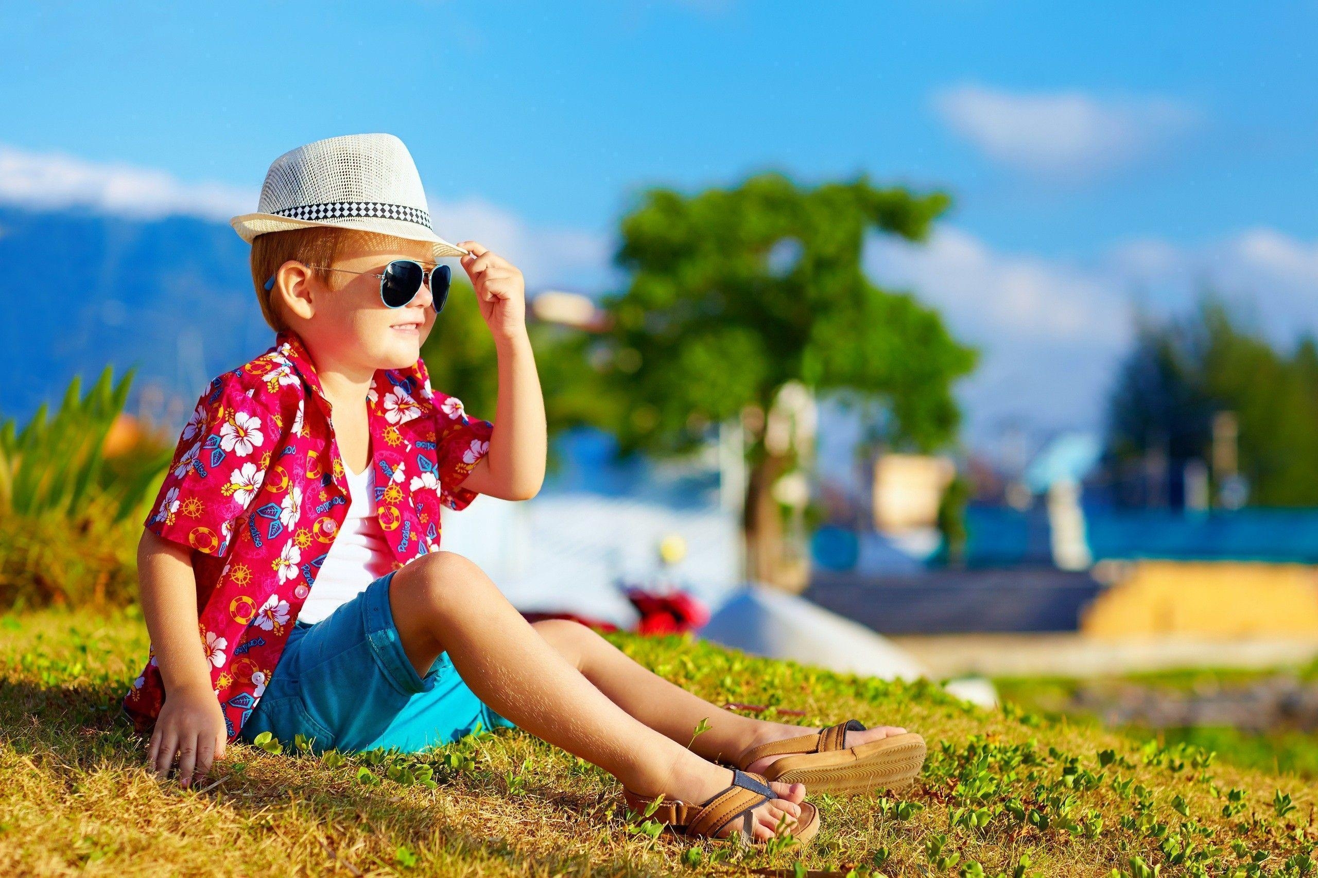 2560x1710 Little Boy Stylish Pose HD Wallpaper HD Wallpaper, Desktop