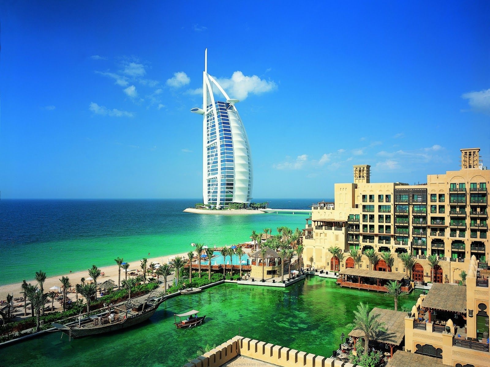 1600x1200 Burj Al Arab Hotel Dubai Desktop Wallpaper, Desktop