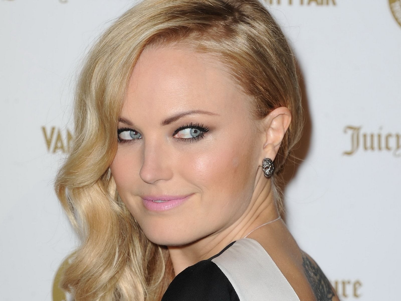 1600x1200 Malin Akerman HD Wallpaperwallpaper.net, Desktop