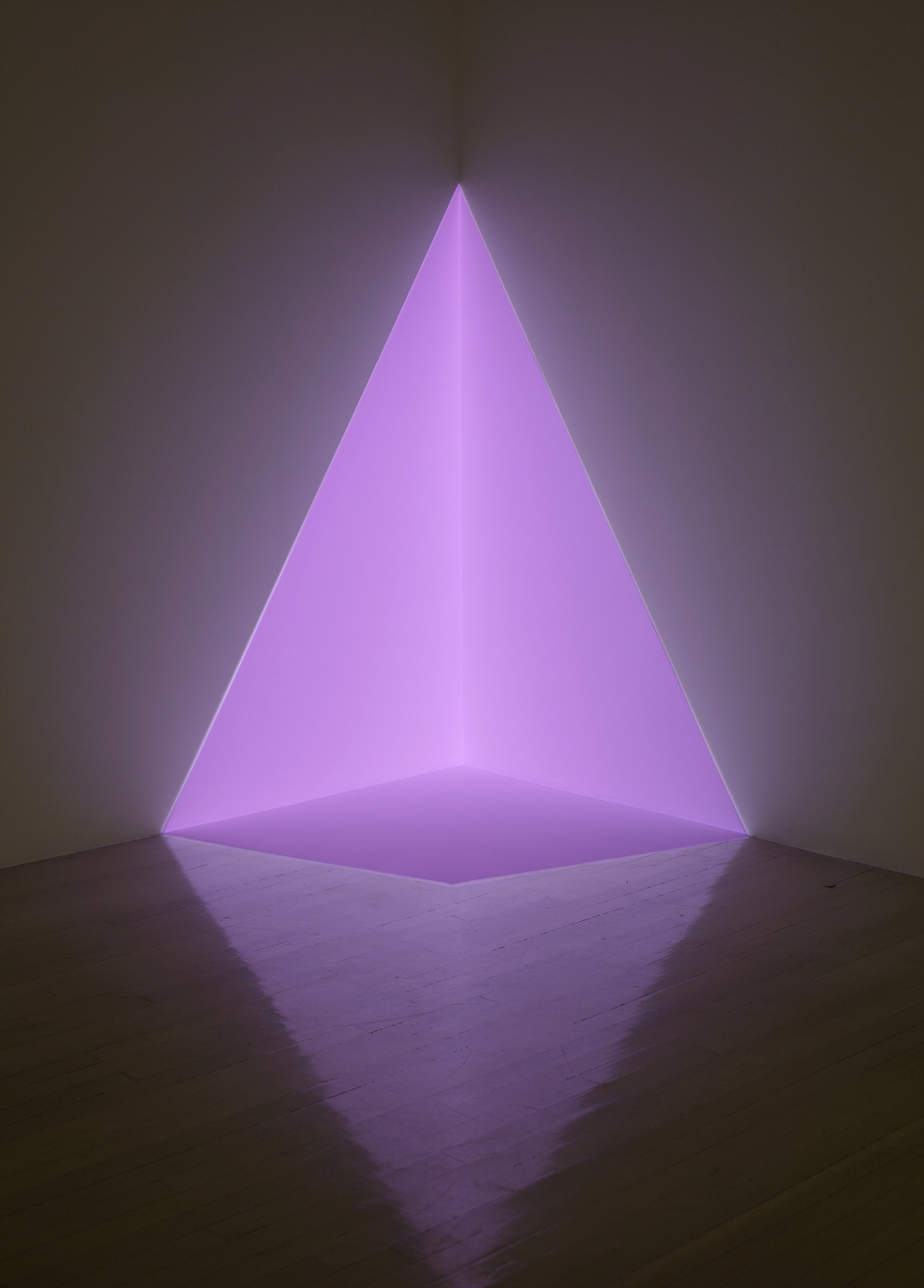 2000x2790 James Turrell, Phone