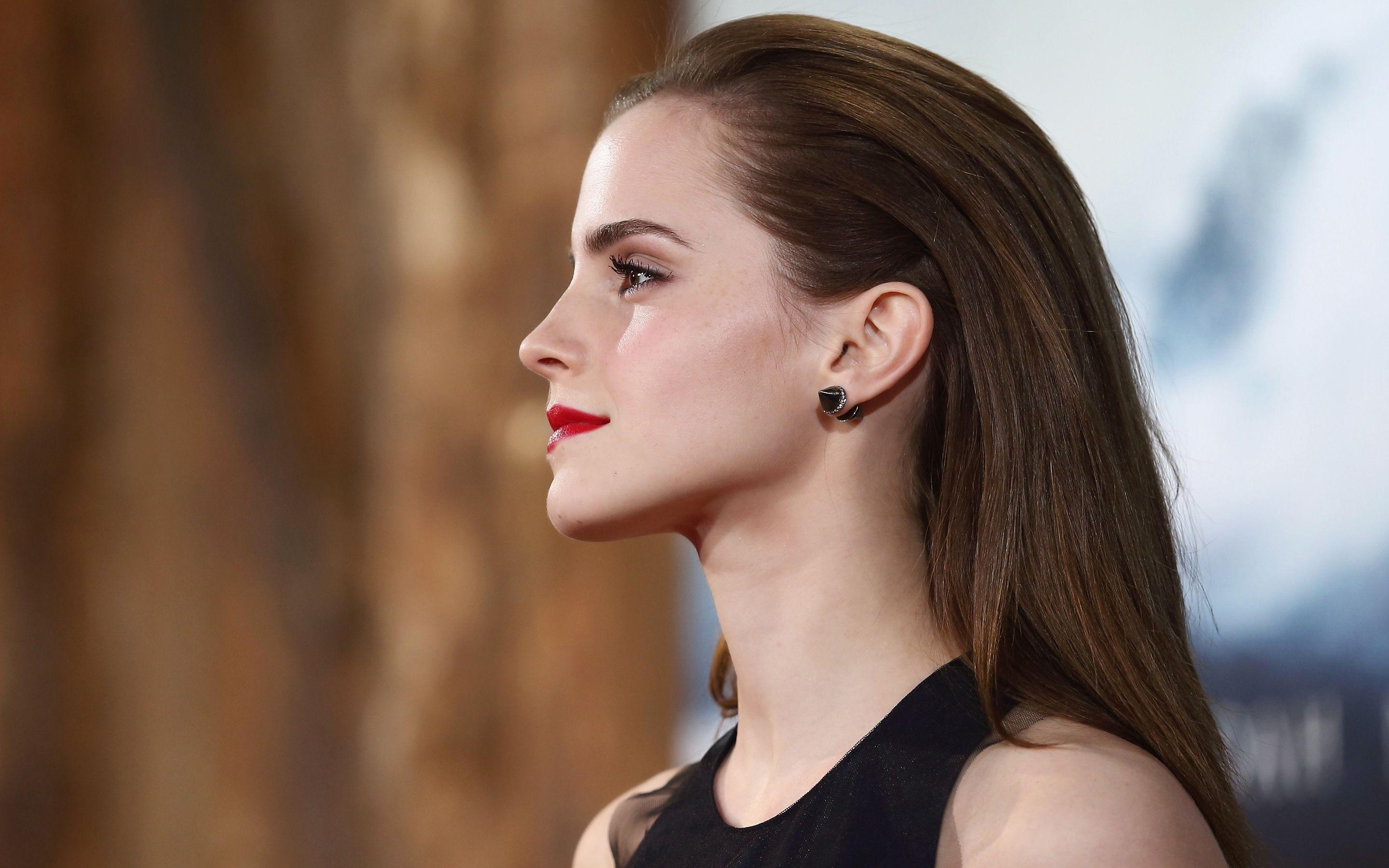 2880x1800 Emma Watson Wallpaper. Celebrities HD Wallpaper, Desktop