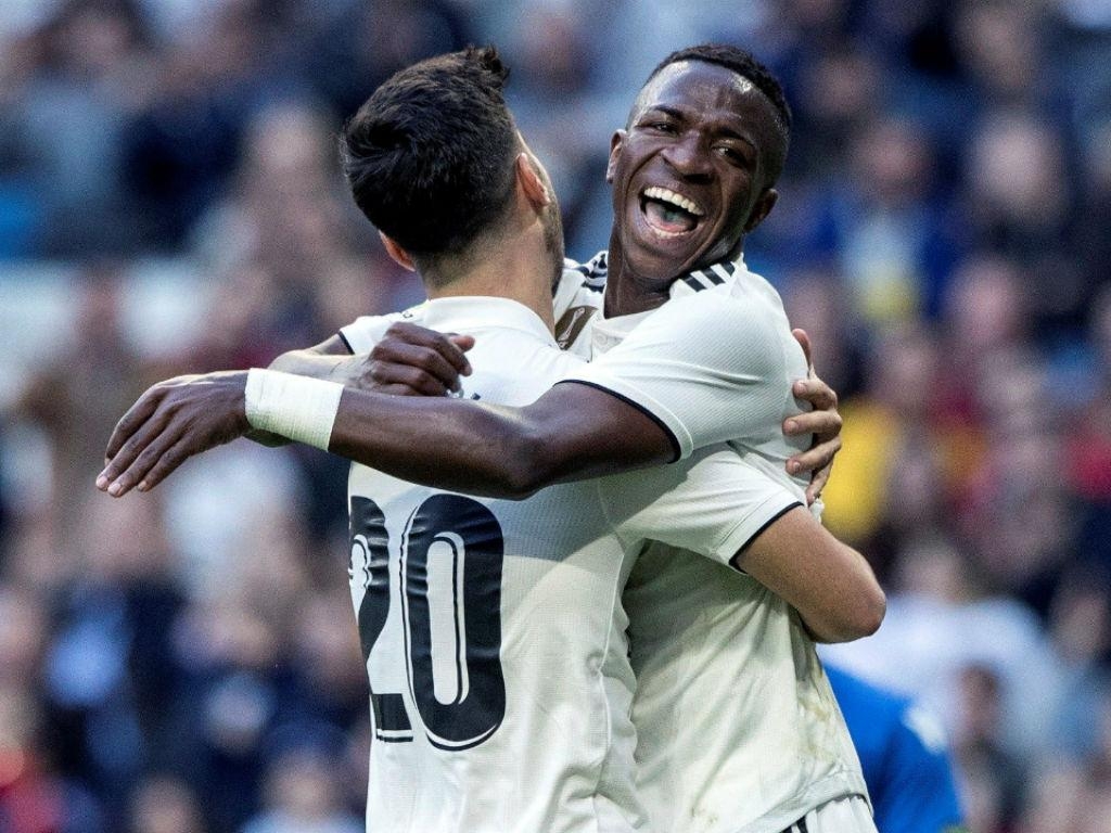 1030x770 Vinicius Jr. é aplaudido no Bernabéu após atuação de gala pelo Real, Desktop