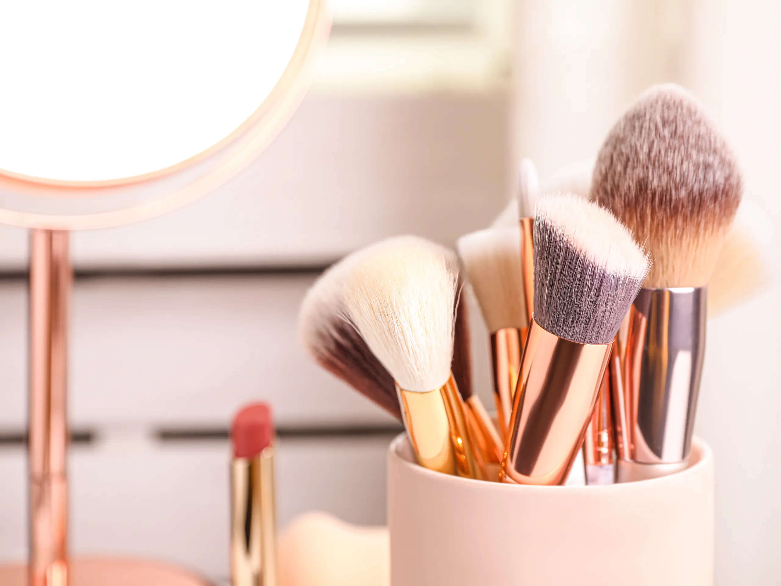 2560x1920 brush: makeup brushes for a flawless look Economic Times, Desktop