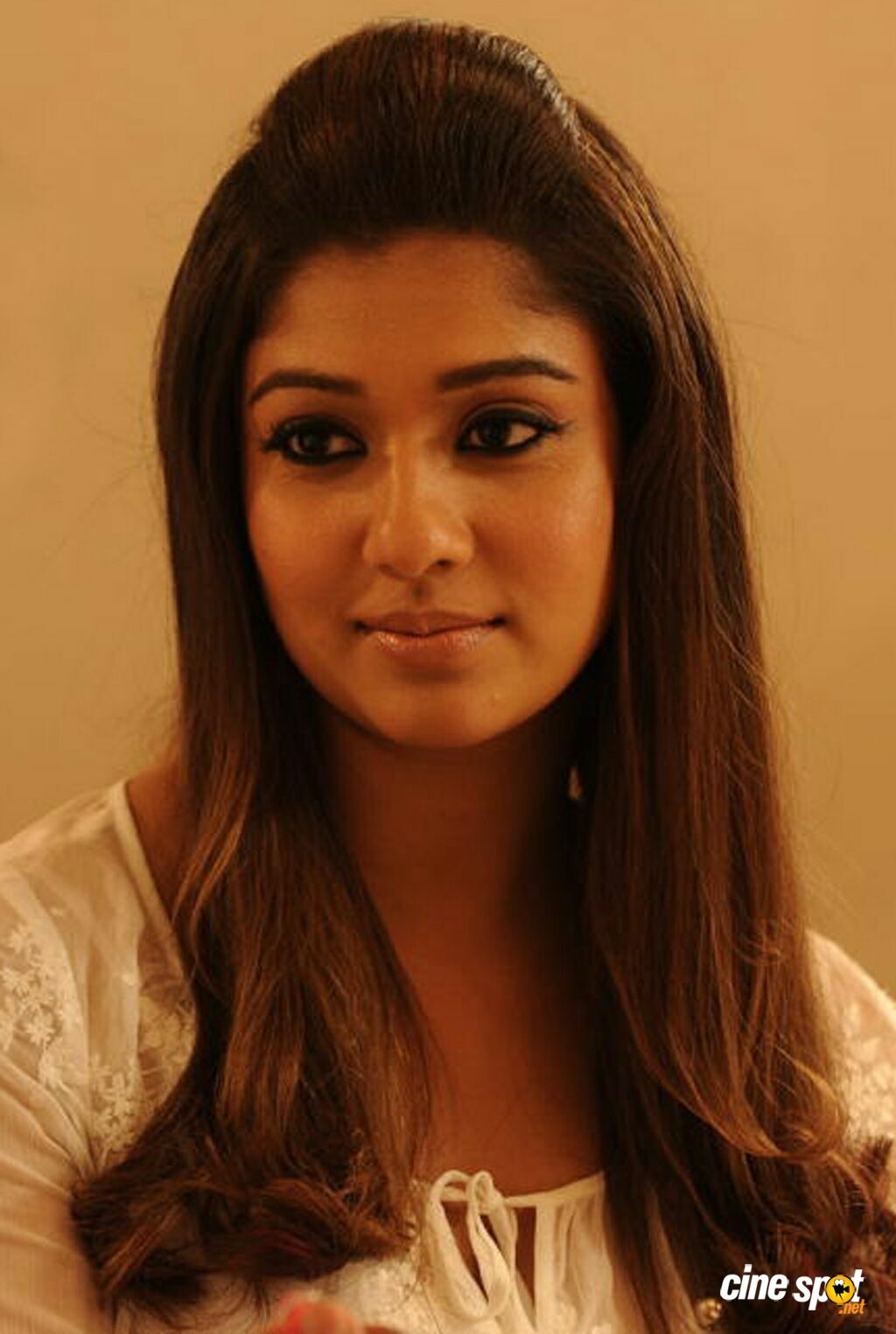 1030x1530 Nayantara in Raja Rani Movie Photo (4), Phone