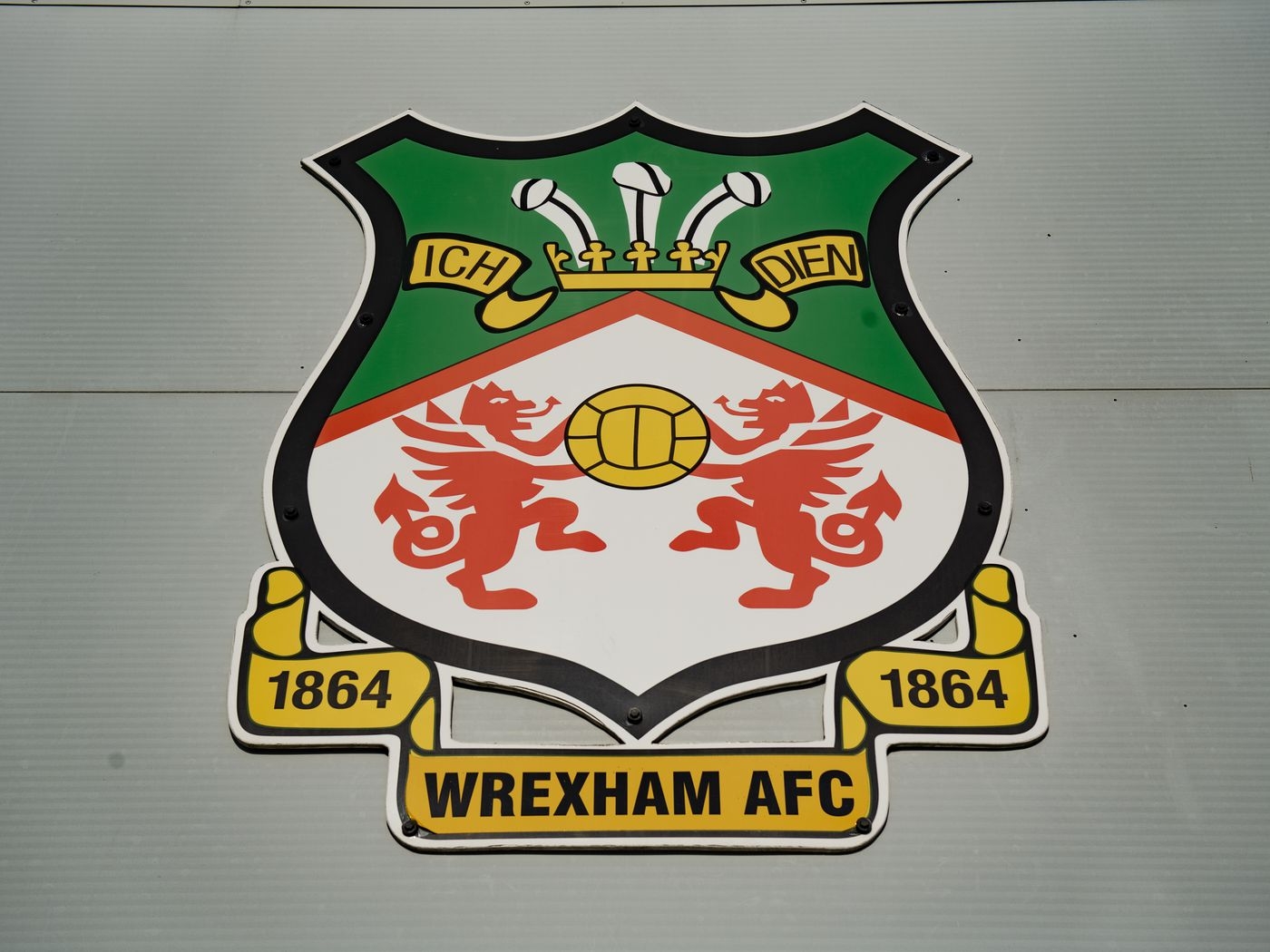 1400x1050 My big announcement! I'm signing for Wrexham AFC!, Desktop