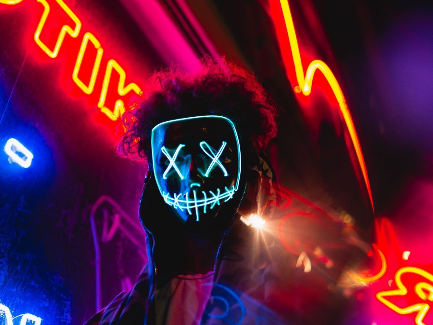 1400x1050 Wallpaper Mask, Neon, Anonymous, Light, Man Neon HD Wallpaper, Desktop