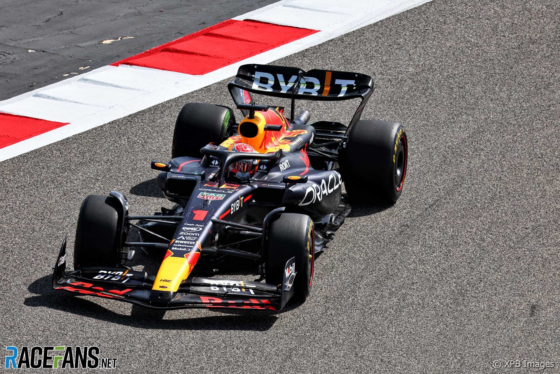 1920x1290 First picture: Red Bull RB19 finally uncovered in Bahrain · RaceFans, Desktop