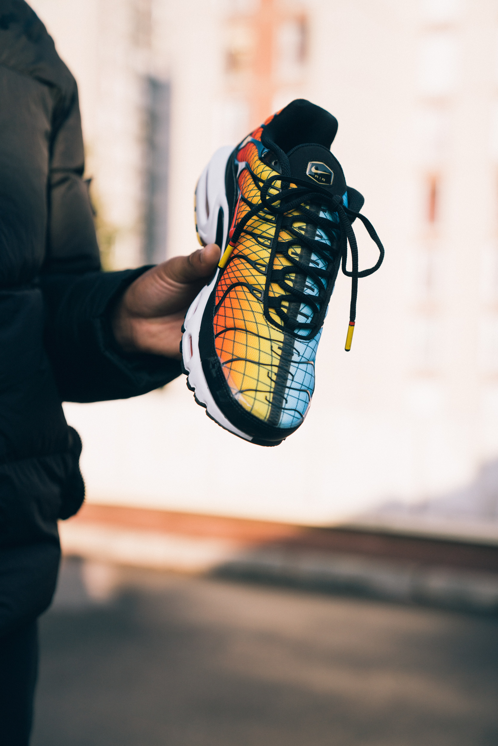 1670x2500 Nike Air Max Plus Greedy, Deux coloris OG combinés pour la Requin, Phone