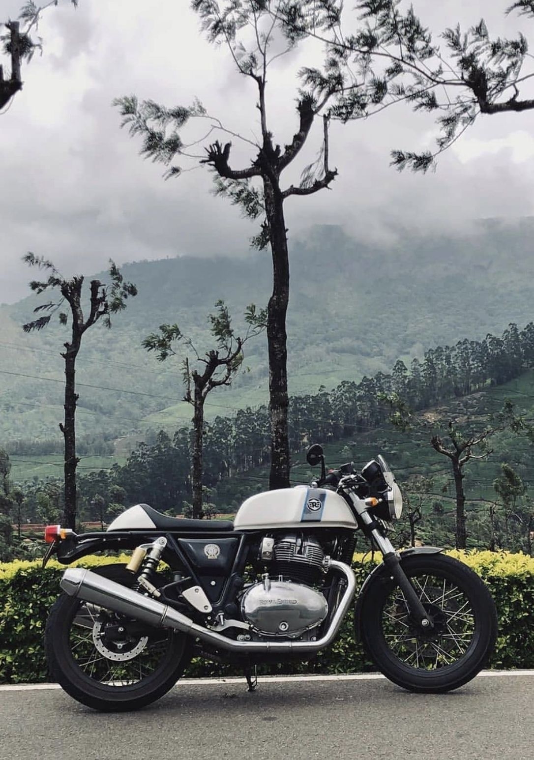 1090x1550 Continental GT650❤. Royal enfield wallpaper, Royal enfield, Enfield, Phone