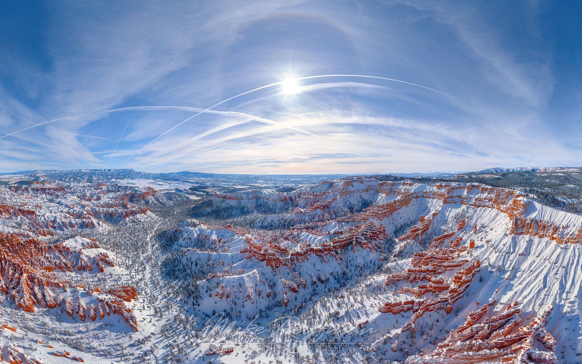 1920x1200 Sun Halo Over Bryce Canyon. Aerial panoramic view towards Sunset, Desktop