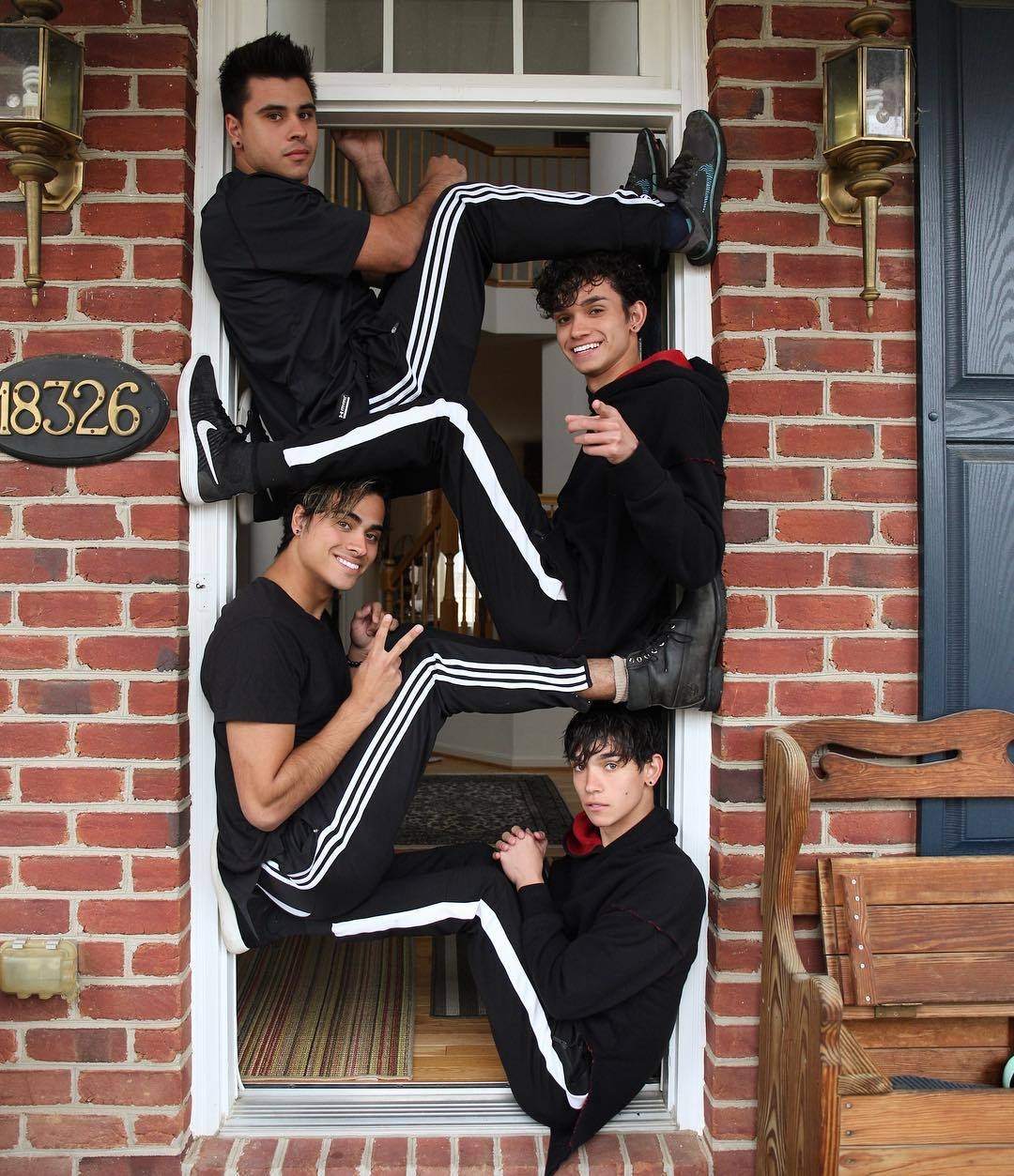 1080x1260 image about Ｄｏｂｒｅ Ｂｒｏｔｈｅｒｓ. See, Phone