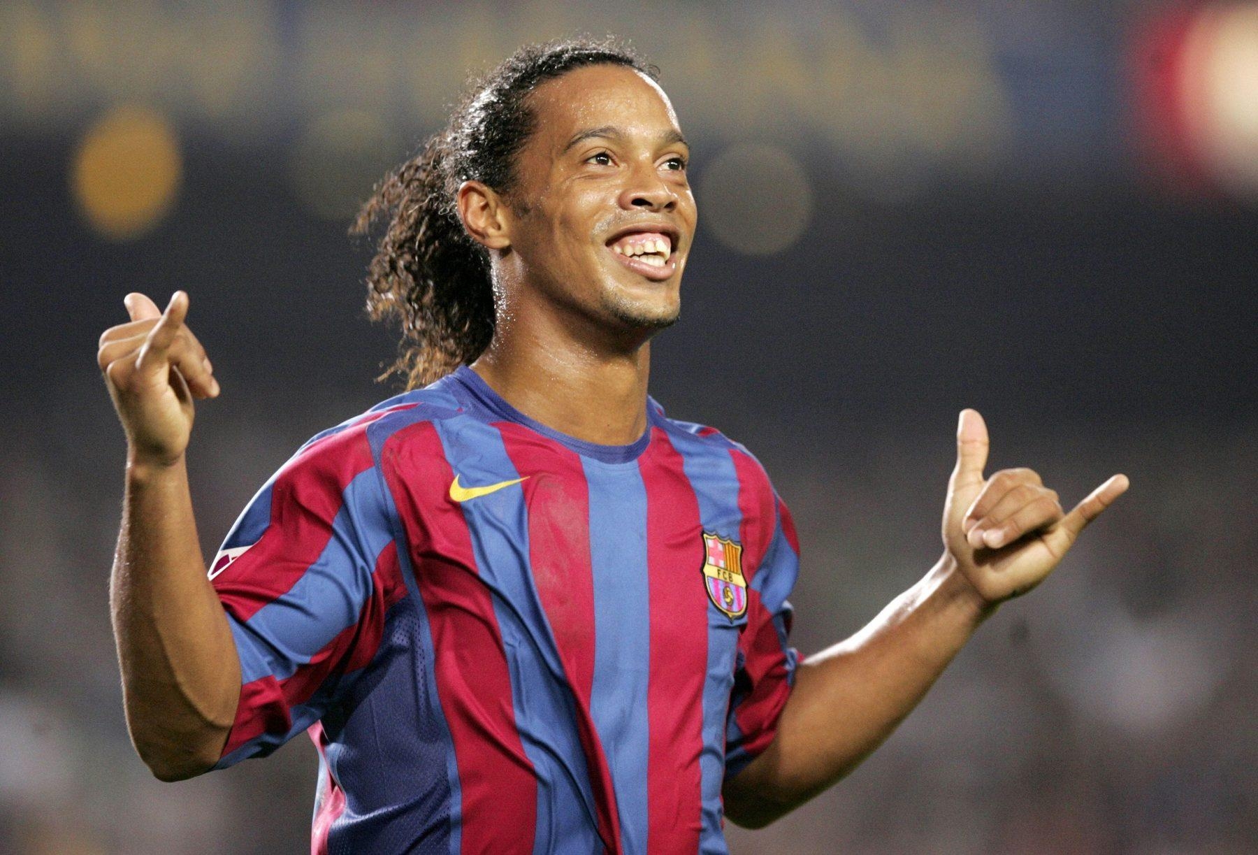 1800x1230 Ronaldinho HD Wallpaperwallpaper.net, Desktop