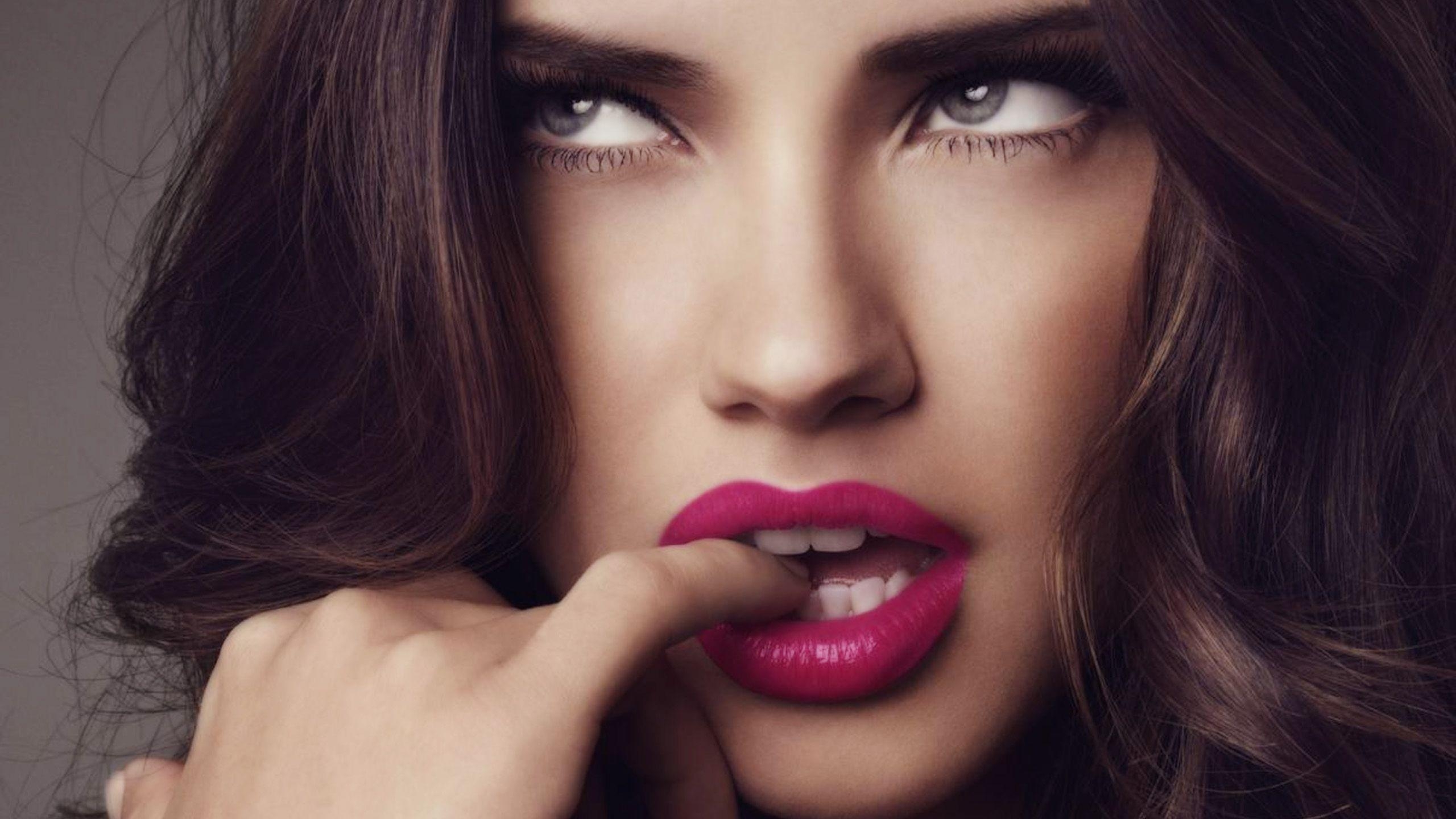 2560x1440 Adriana Lima Face wallpaper, Desktop