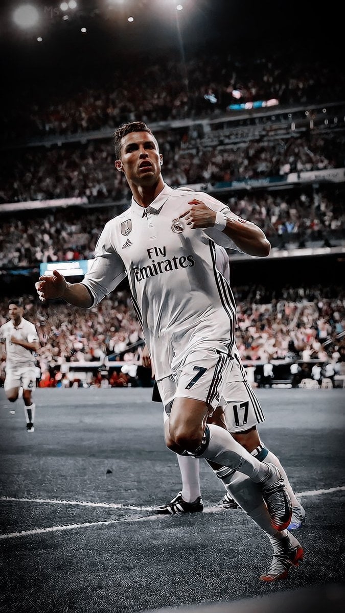 680x1200 CR7 Real Madrid Wallpaper Free CR7 Real Madrid Background, Phone