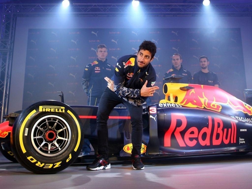 1030x770 Ricciardo: STR could have the advantage. FOX Sports Asia, Desktop