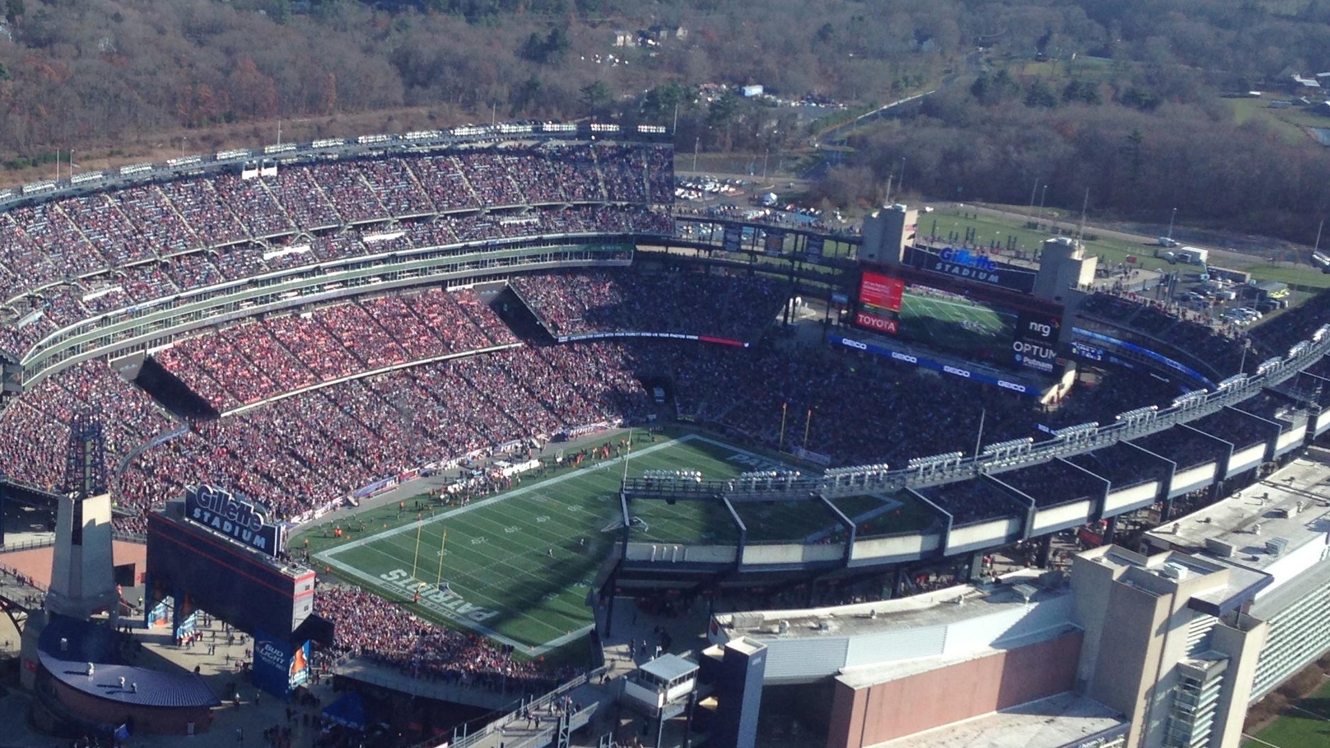 1920x1080 NFL Bag Policy in Affect for 2016 Games at Gillette of Massachusetts Athletics, Desktop