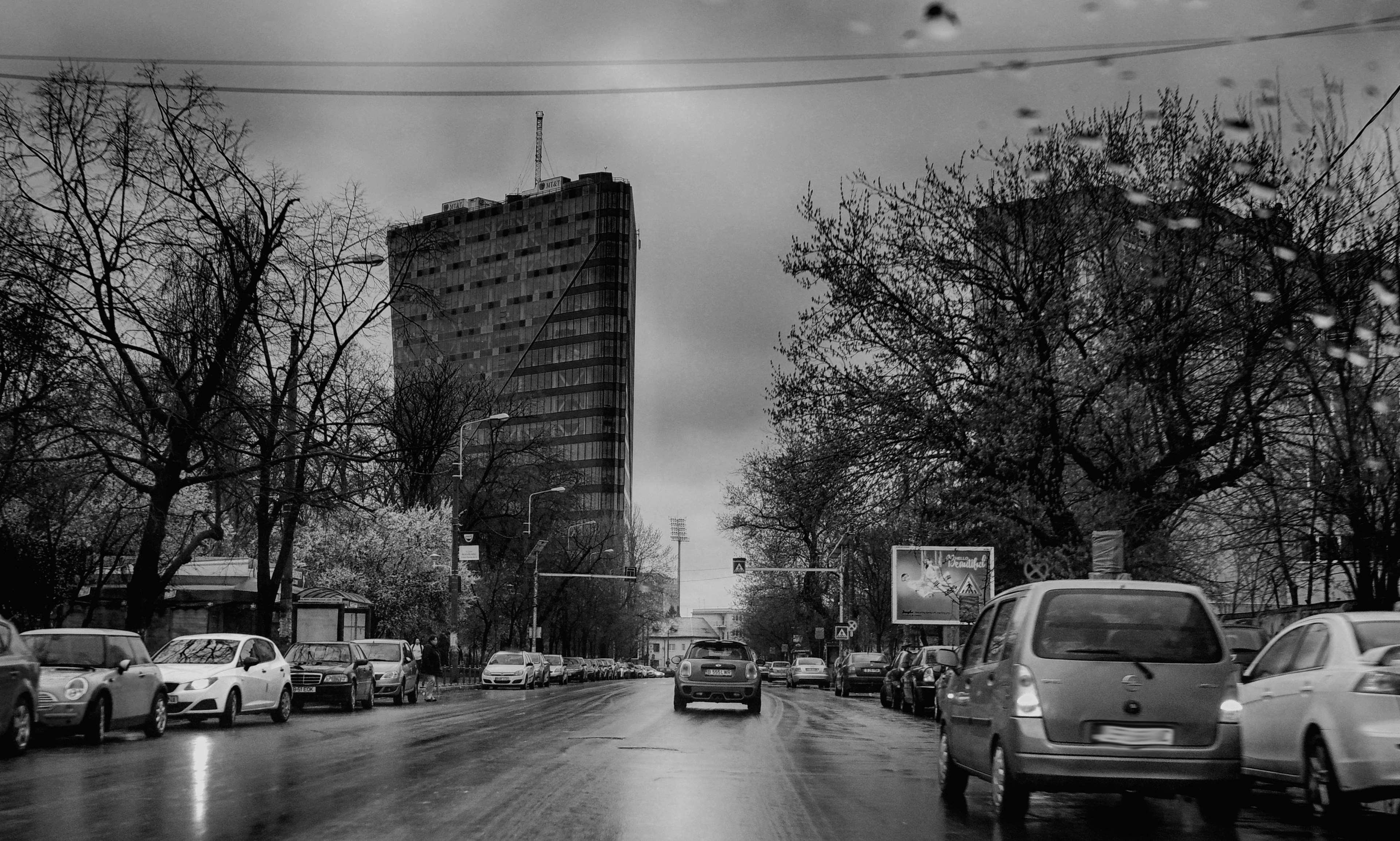 3840x2310 arhitecture, black and white, bucharest, cars, city, rain, road, Desktop