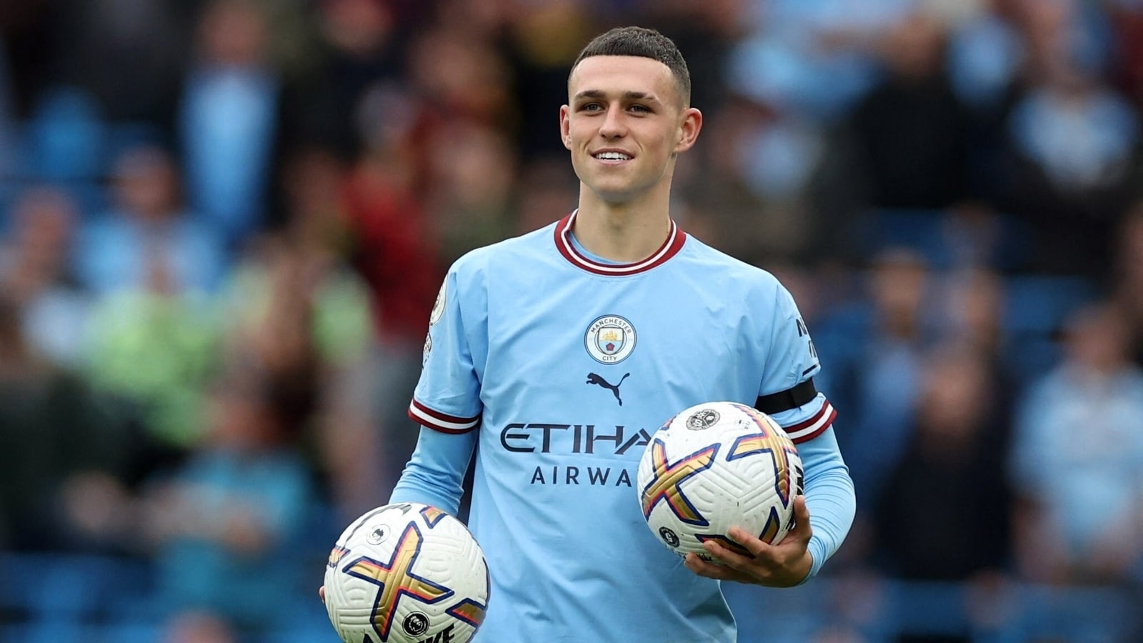 1600x900 exceptional' Phil Foden, Desktop