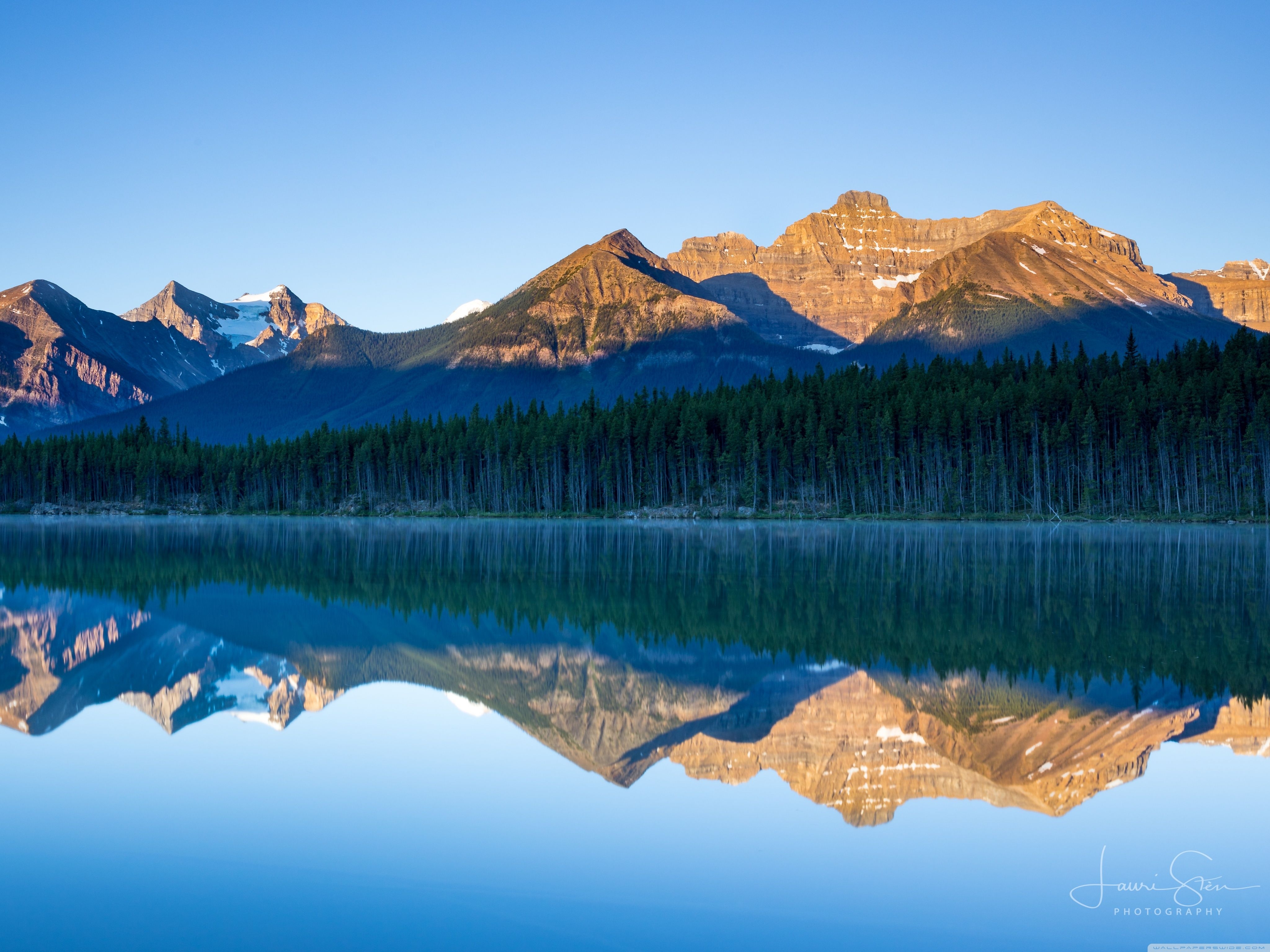 4100x3080 Herbert Lake Banff National Park Canada Ultra HD Desktop Background Wallpaper for 4K UHD TV, Widescreen & UltraWide Desktop & Laptop, Tablet, Desktop