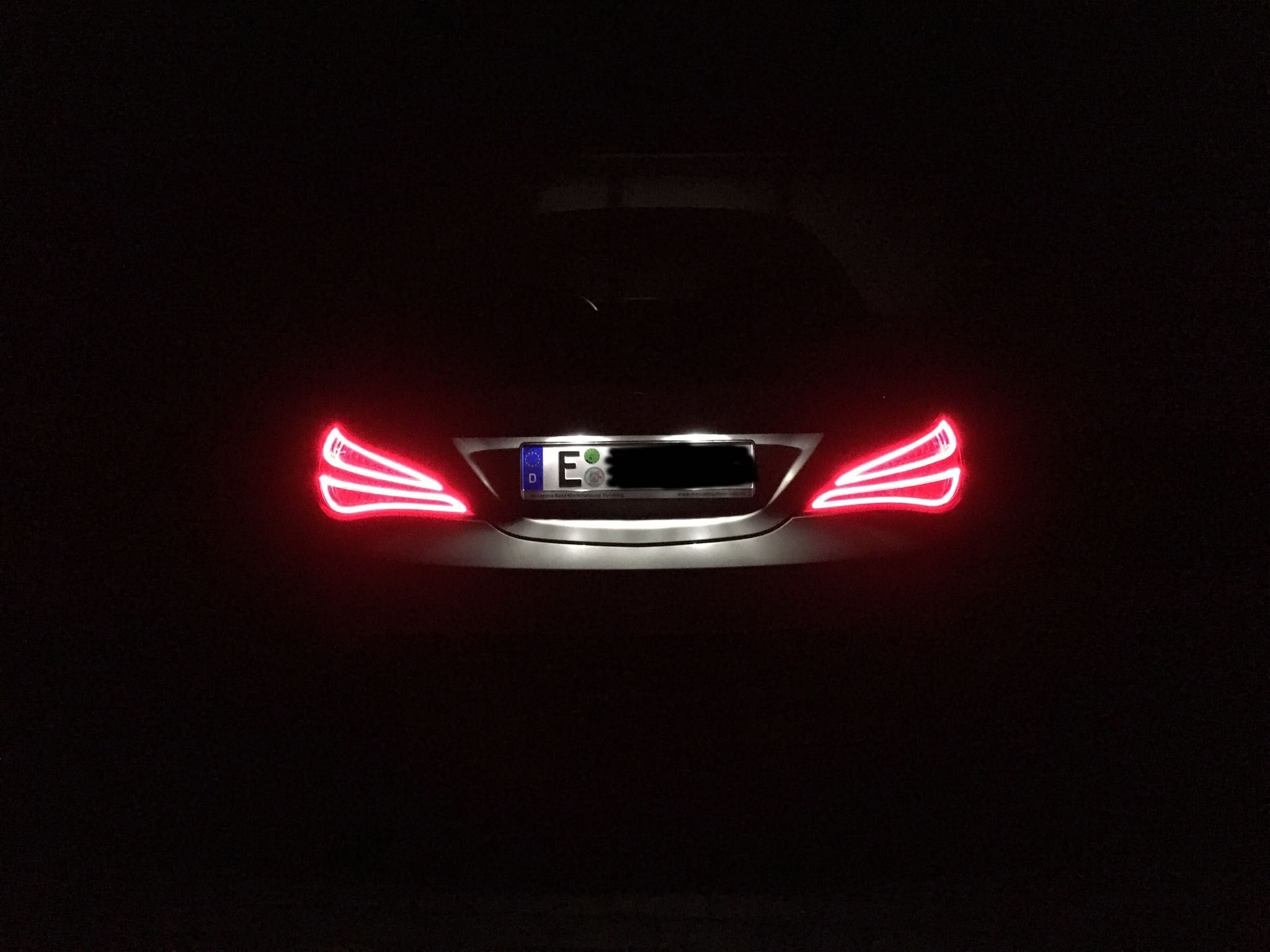 2050x1540 Love the CLA rear lights at night #Mercedes_Benz #Mercedes #MercedesBenz #AMG #S_class. Mercedes, Mercedes benz, Night light, Desktop