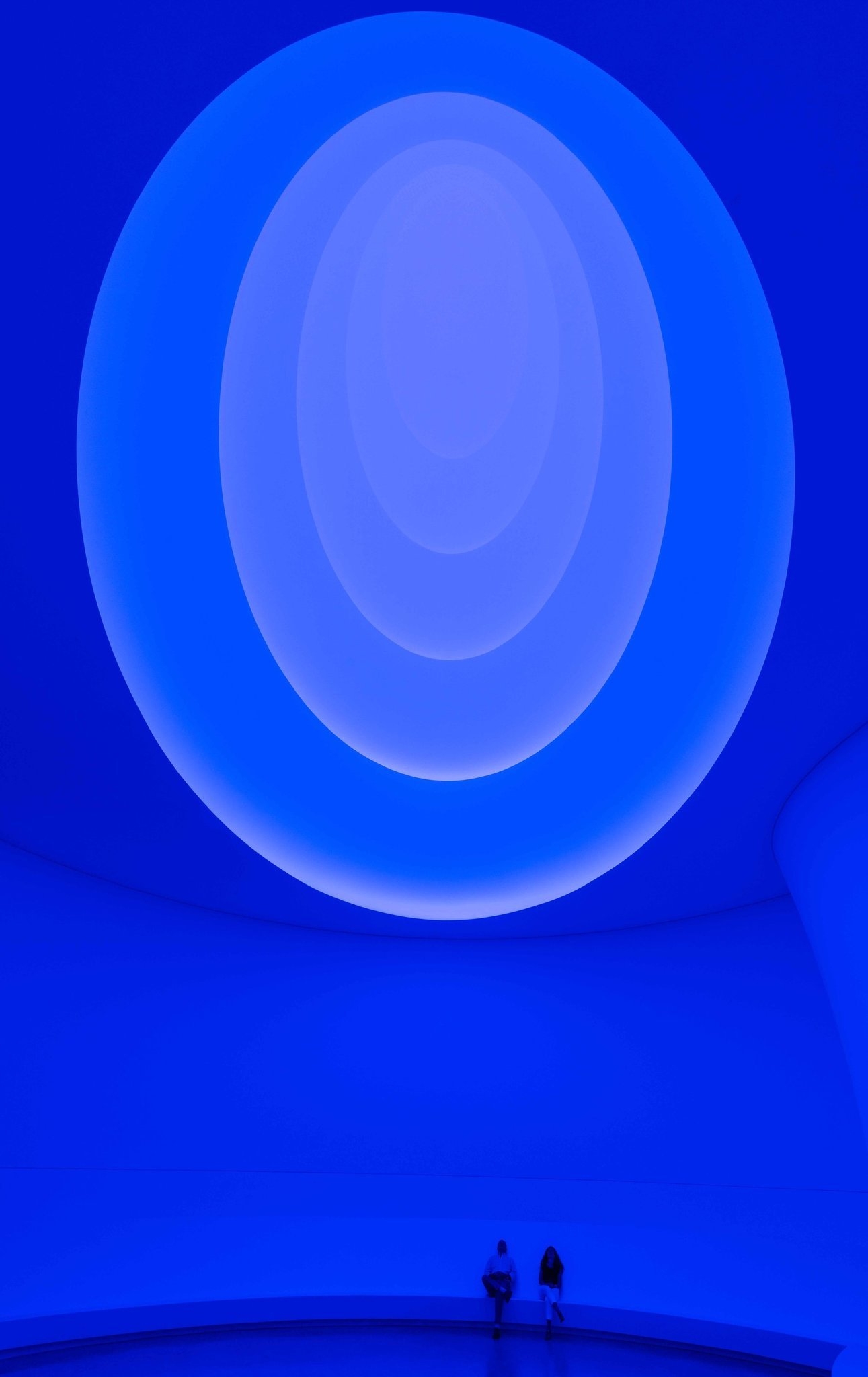 1300x2050 James Turrell Plays With Color at the Guggenheim, Phone