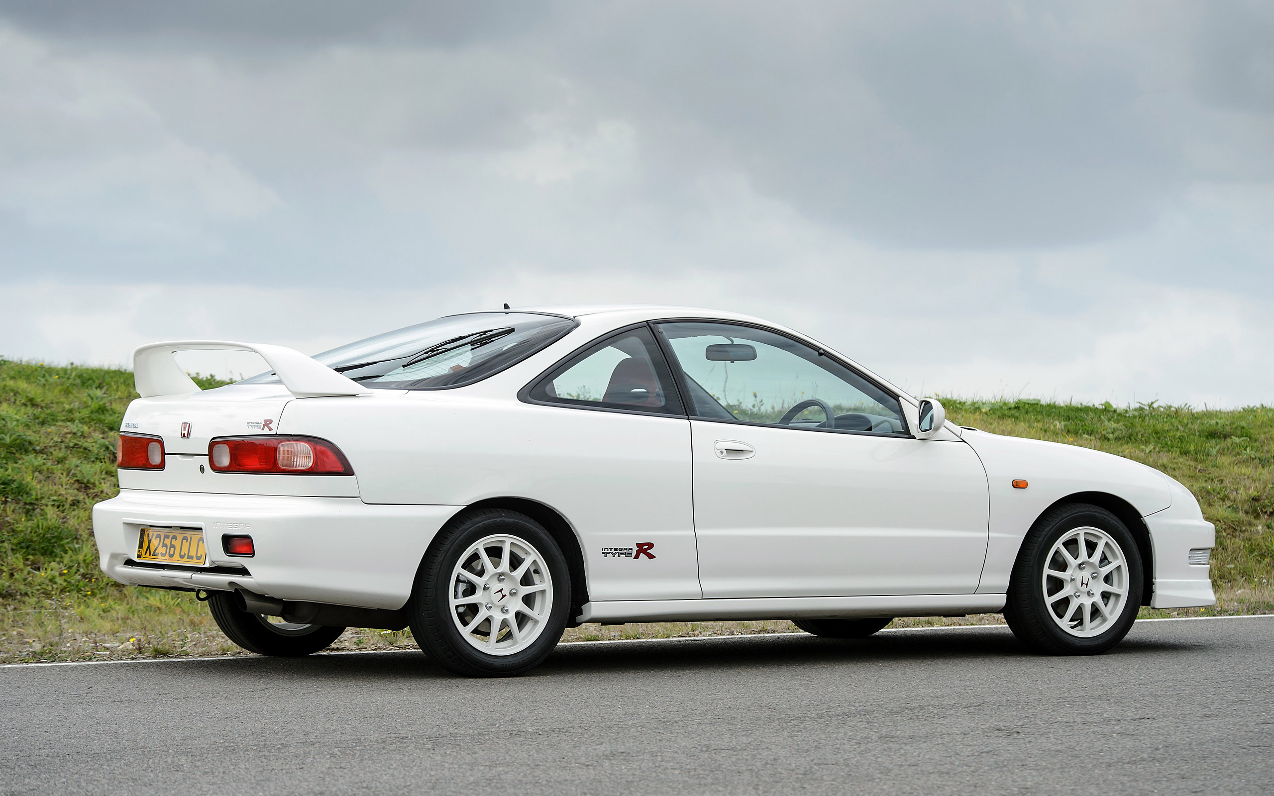 2560x1600 Buying a Honda Integra Type R DC2, Desktop