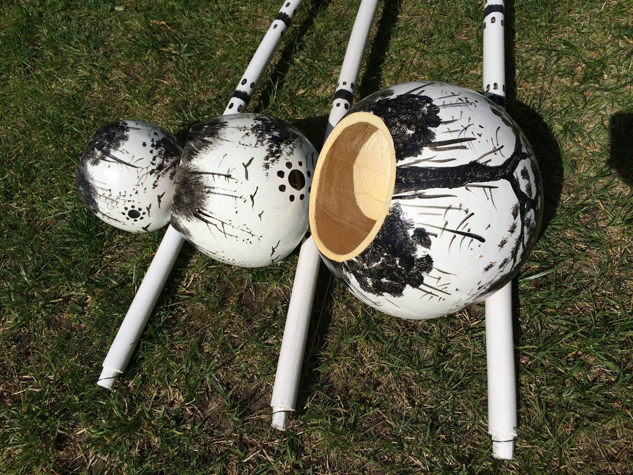 2050x1540 Bateria Berimbau Trio White African Design, Desktop