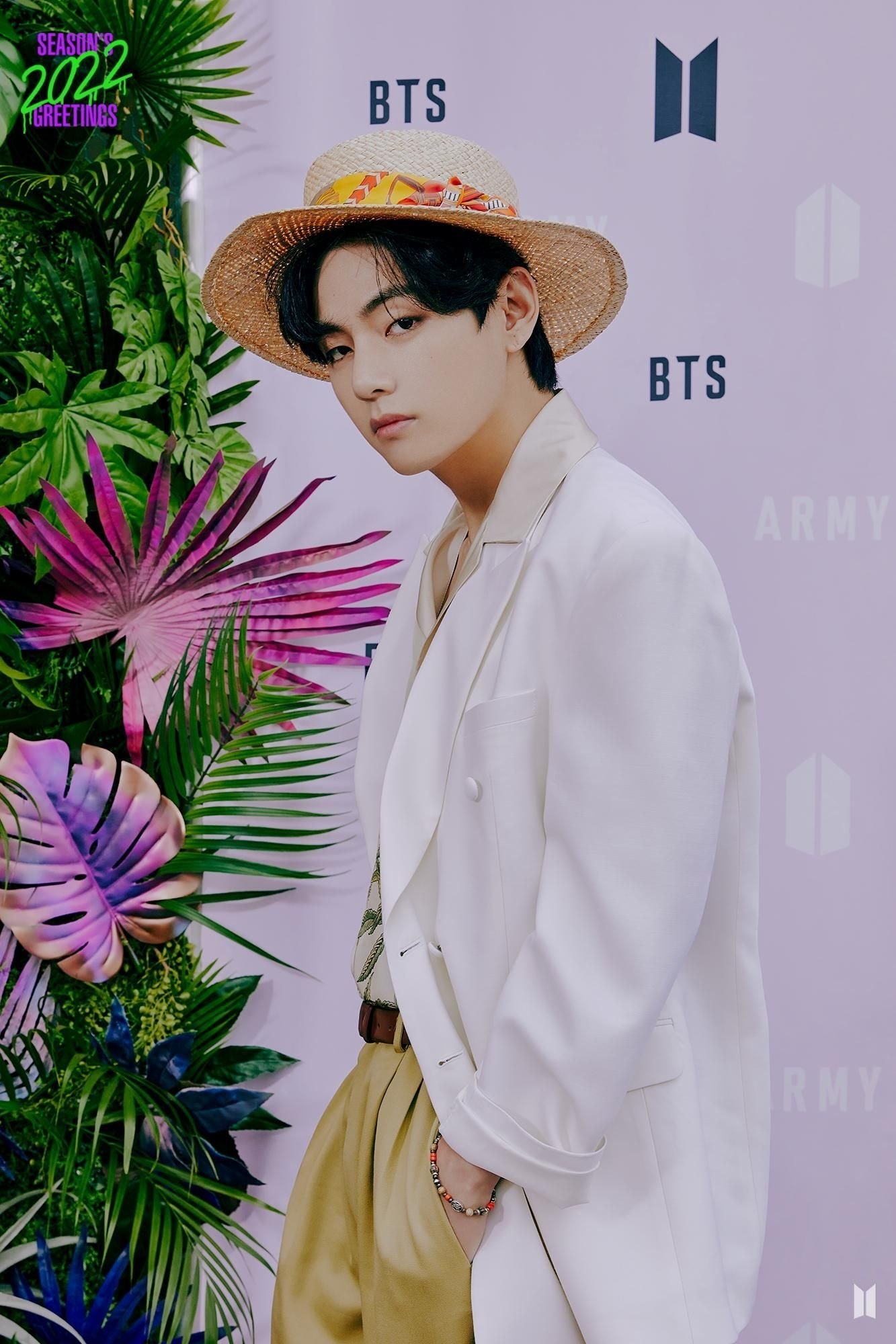 1340x2000 MERCH BTS 2022 SEASON'S GREETINGS, Phone