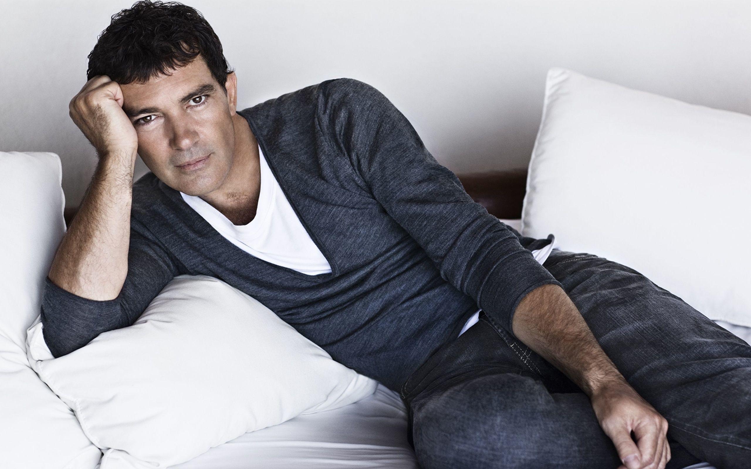 2560x1600 Wallpaper Antonio Banderas Celebrities, Desktop