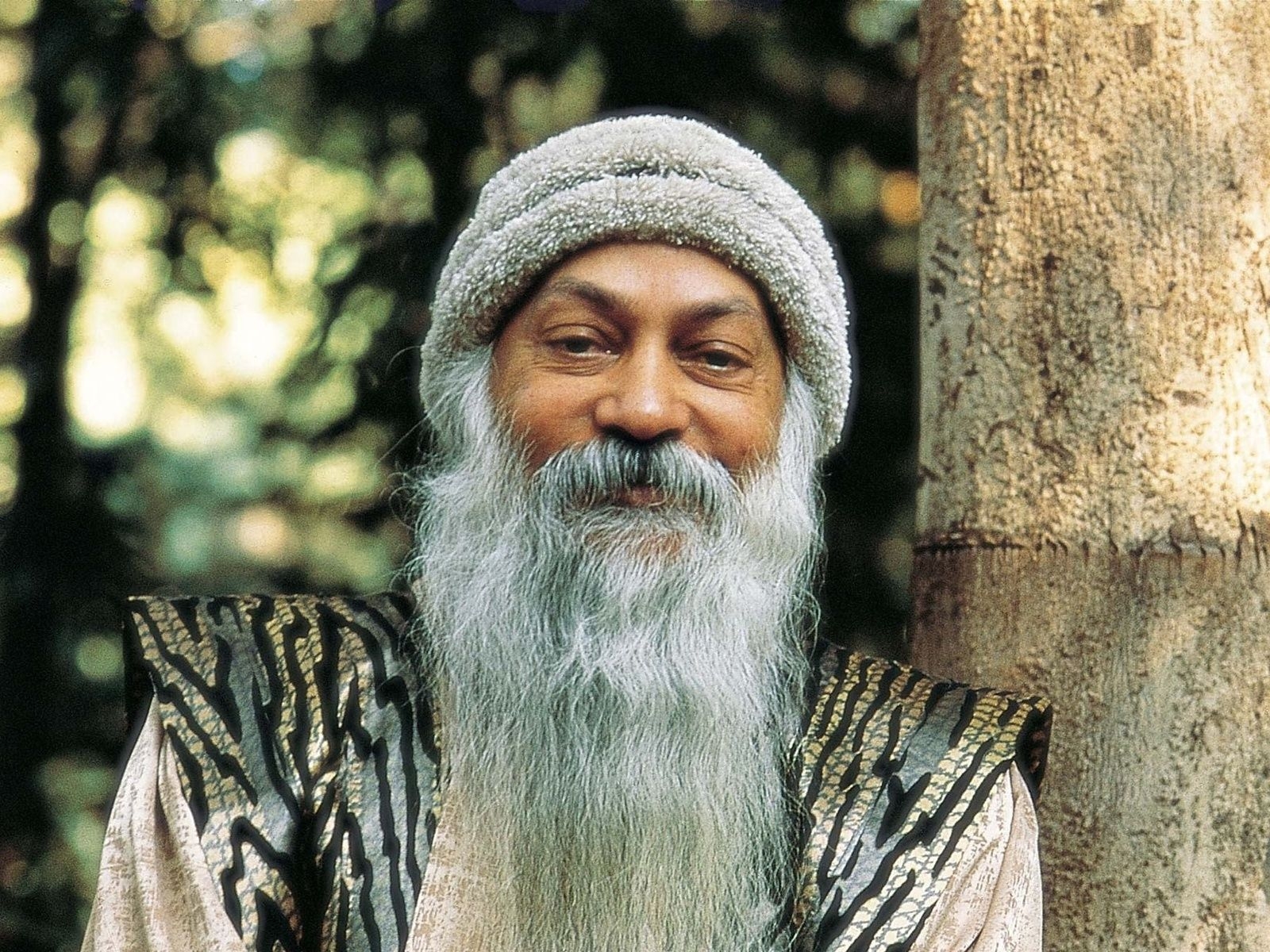 1600x1200 Meditation, Osho Rajneesh, Download Wallpaper on Jakpost, Desktop