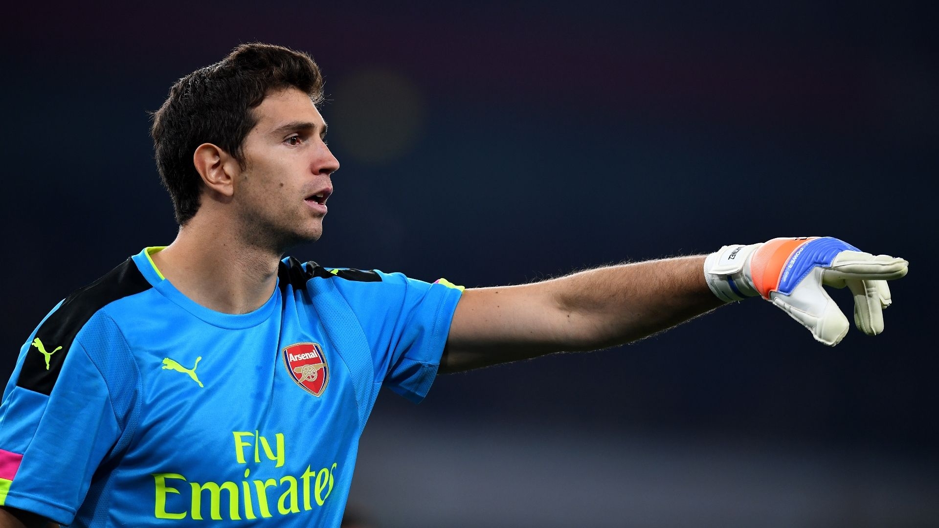 1920x1080 Arsenal transfer news: Emiliano Martinez reveals exit is possible as goalkeeper grows tired of life on loan, Desktop