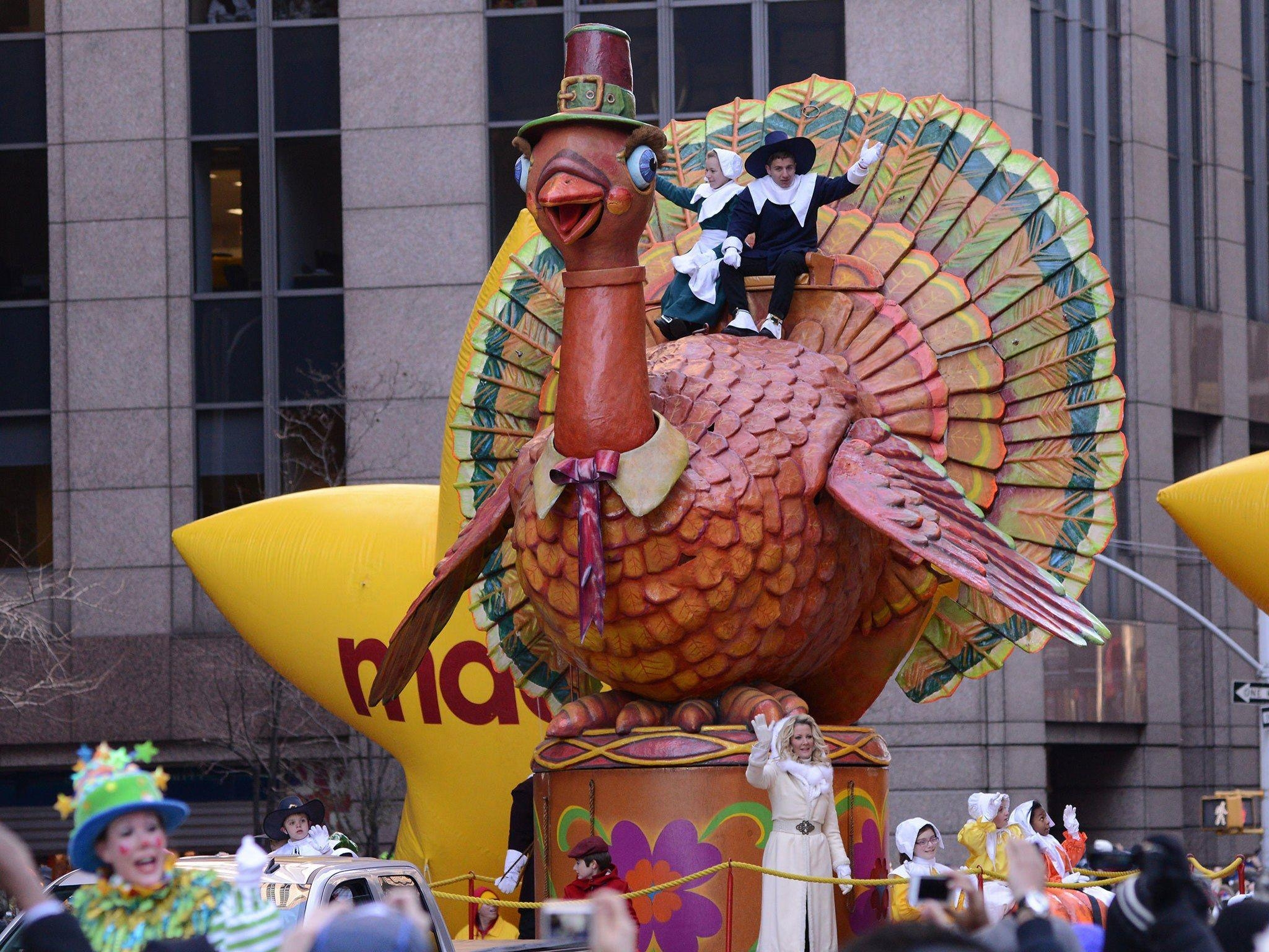 2050x1540 Macy's Thanksgiving Day Parade, the Rose Parade, and 8 More Holiday, Desktop