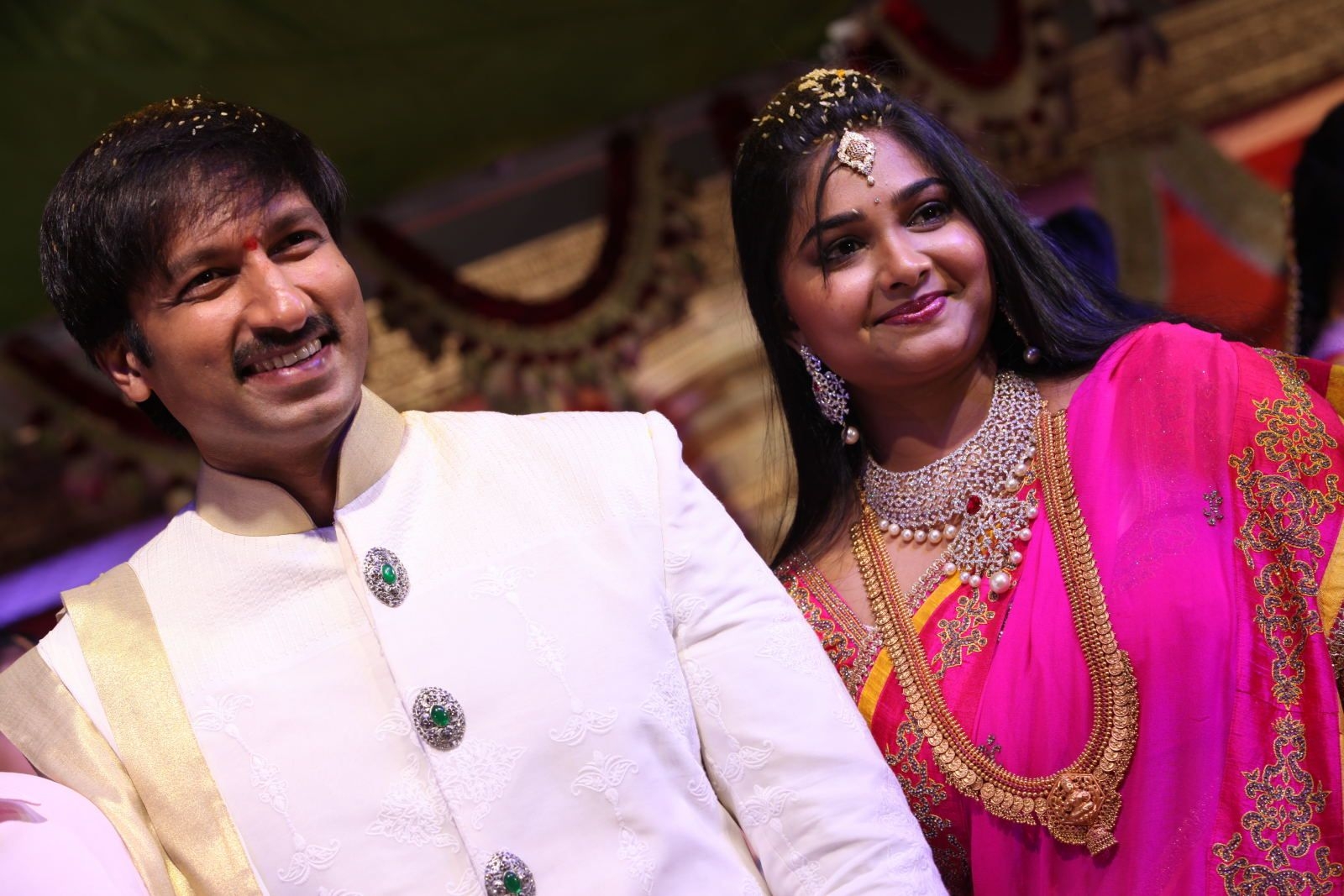 1600x1070 Gopichand weds Reshma, Desktop