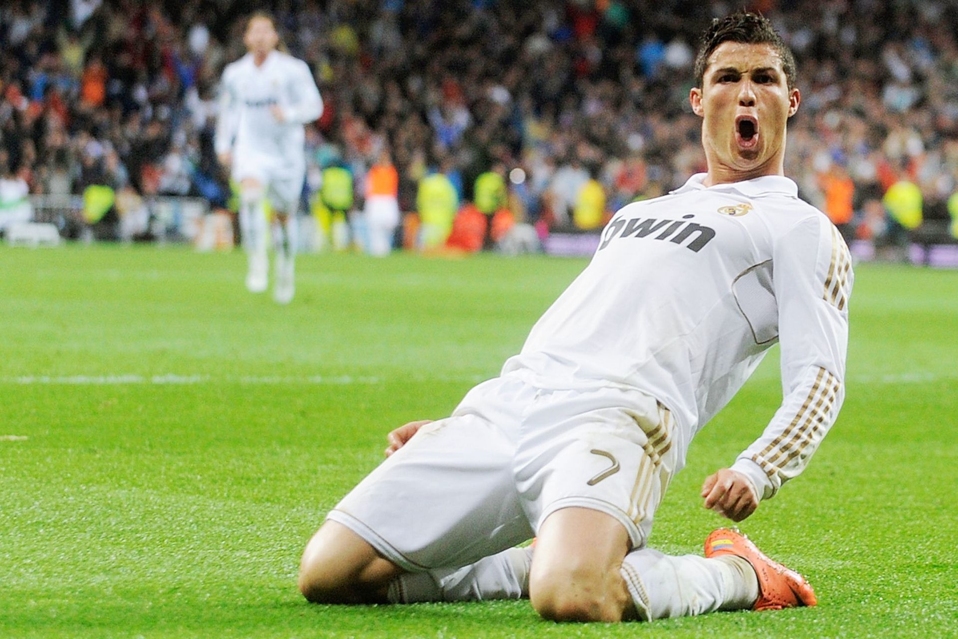 1920x1280 All About Cristiano Ronaldo Information: Cristiano Ronaldo, Desktop