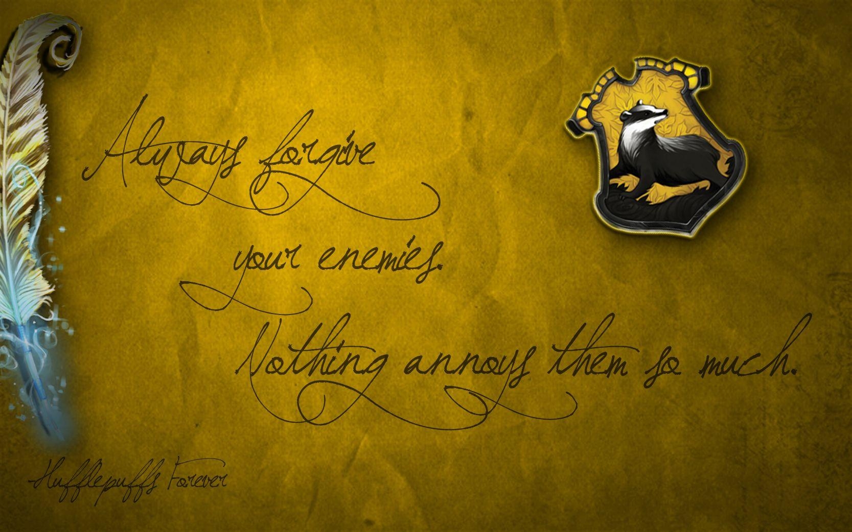 1670x1050 Hufflepuff Desk, Desktop