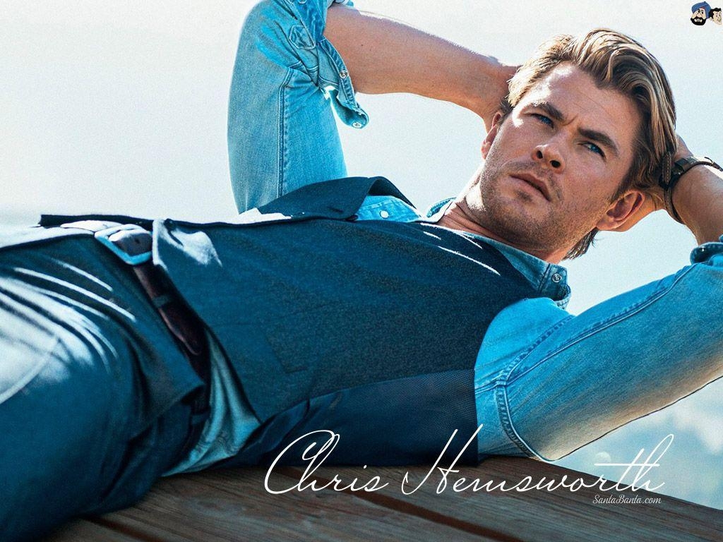 1030x770 Chris Hemsworth wallpaper, Picture, Photo, Desktop