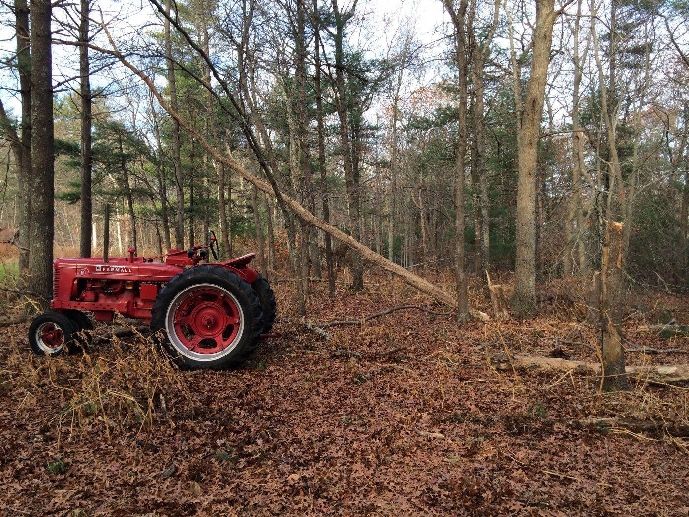 1400x1050 Farmall Tractor Background Picture to, Desktop