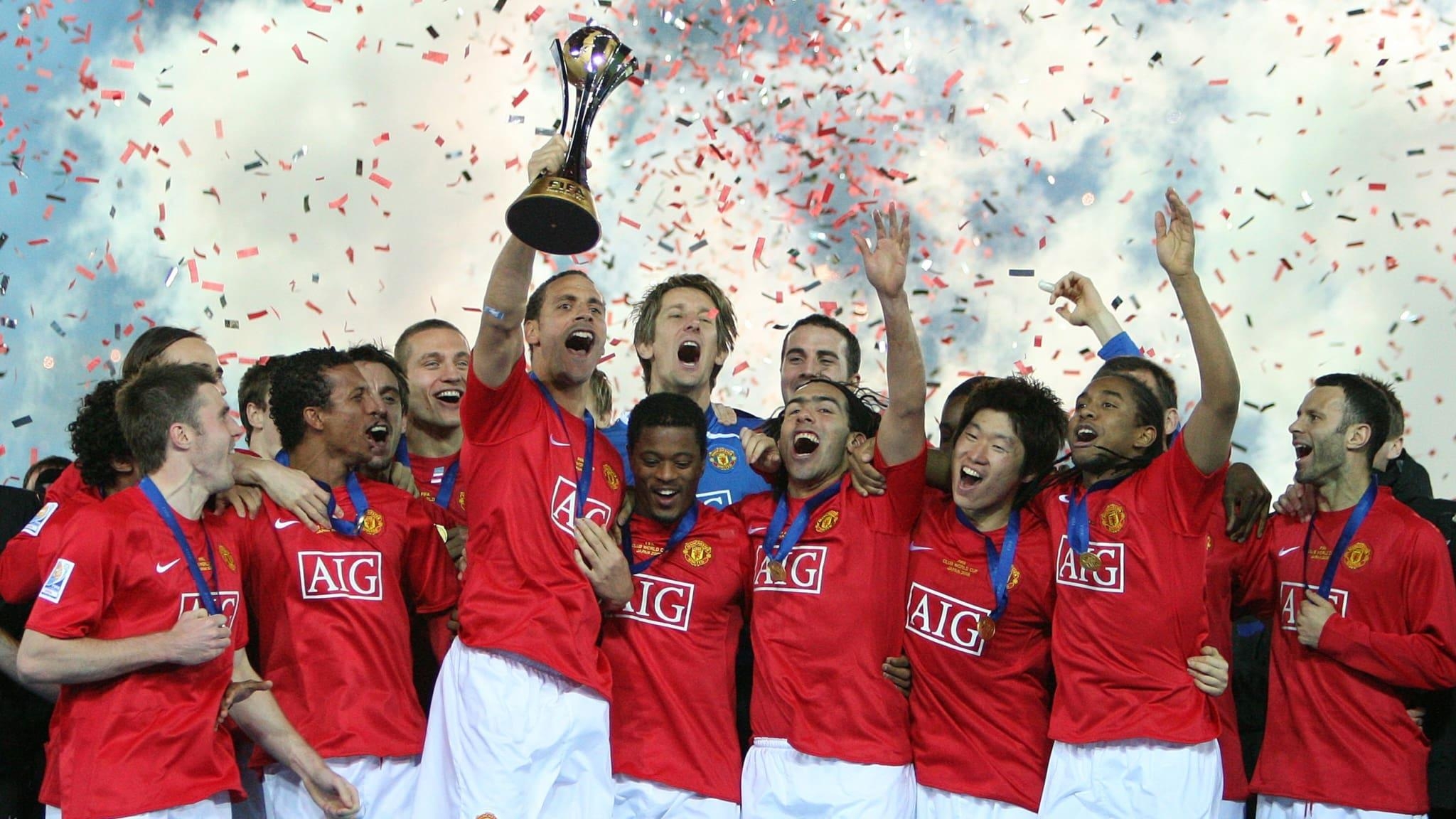 2050x1160 Club World Cup Final: LDU Quito 0 1 Manchester United, Desktop