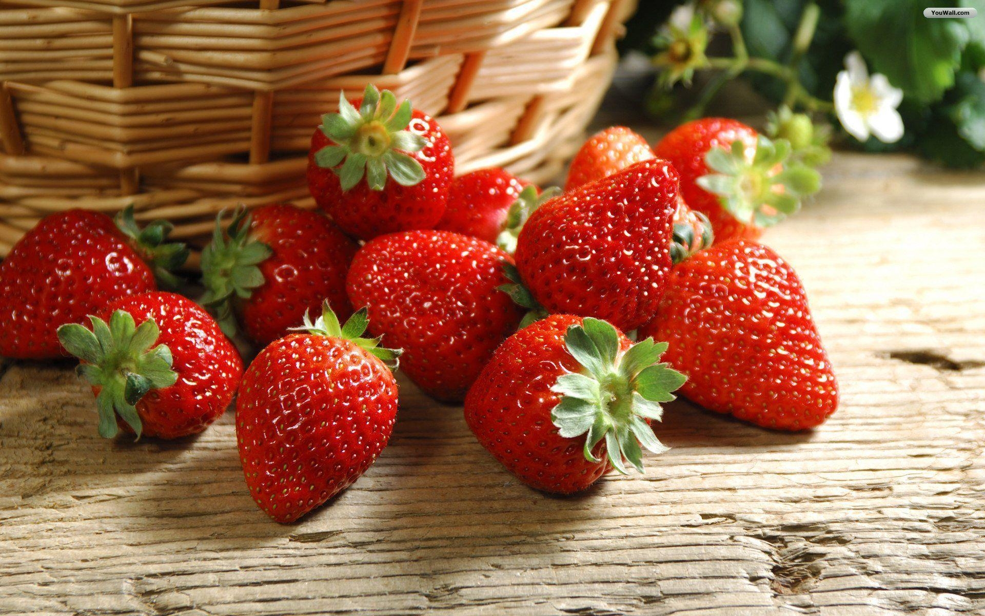 1920x1200 Beautiful Strawberry Wallpaper, Desktop