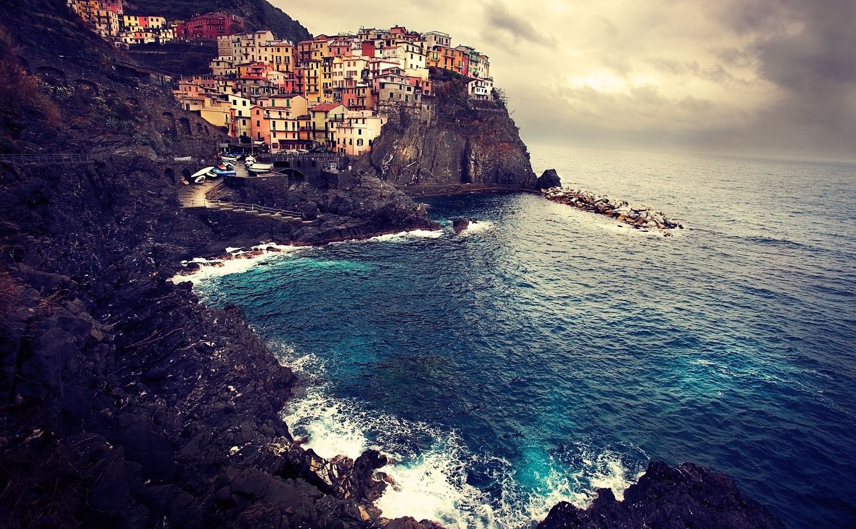 2880x1780 widescreen HD manarola, Desktop