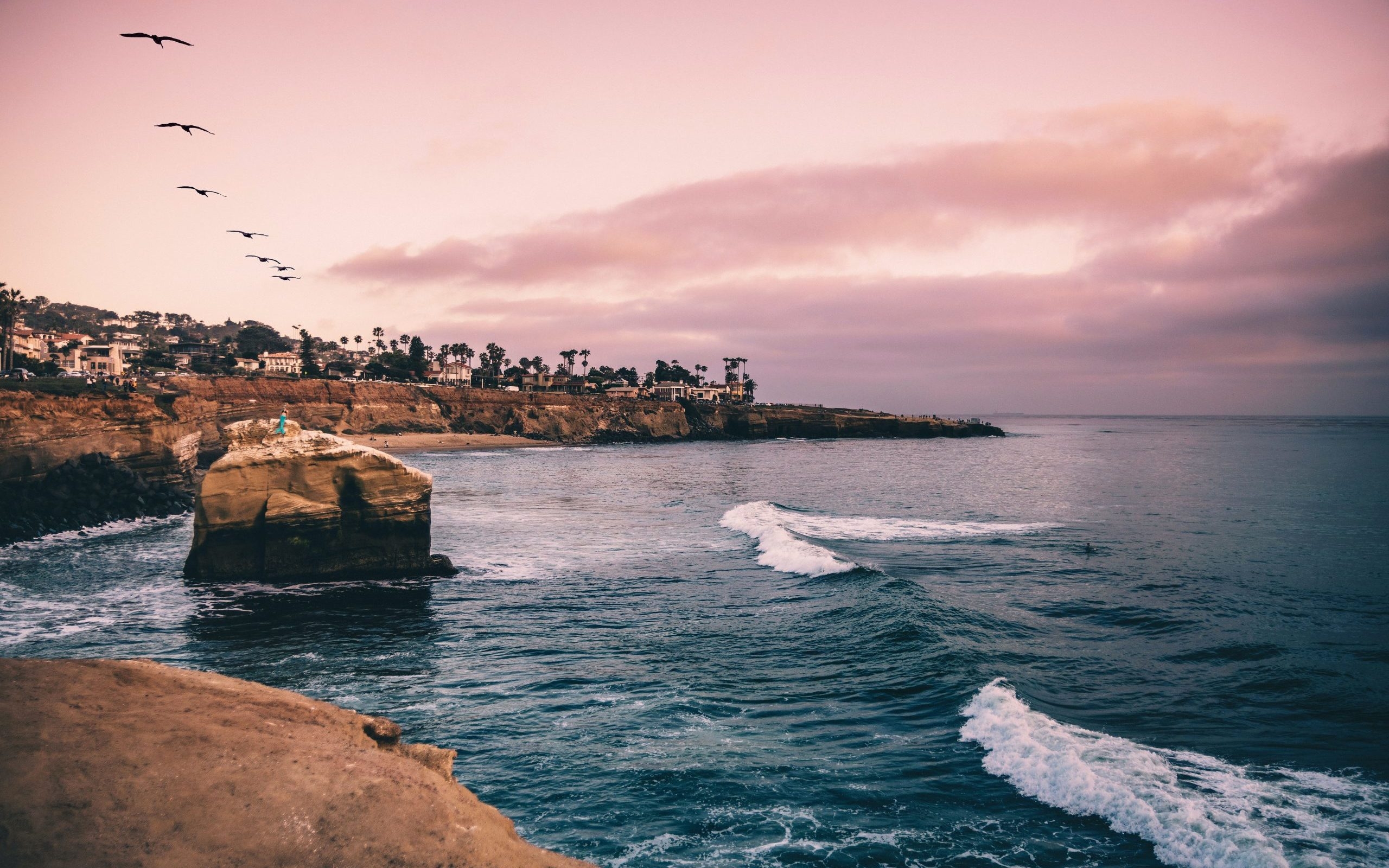 2560x1600 The perfect sunset at Sunset Cliffs, Desktop