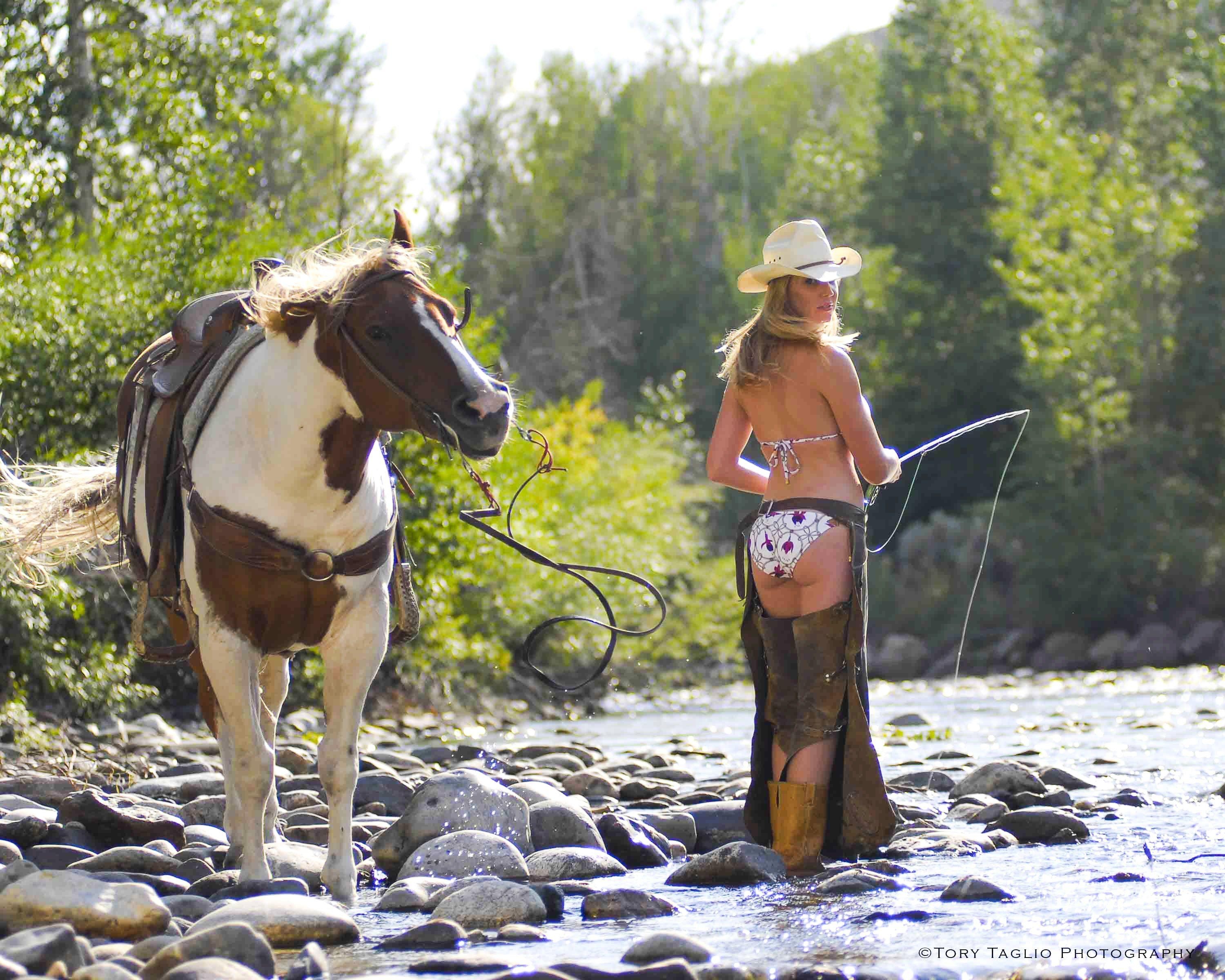 3000x2400 FISHING fish sport water fishes horse bikini river babe cowboy, Desktop