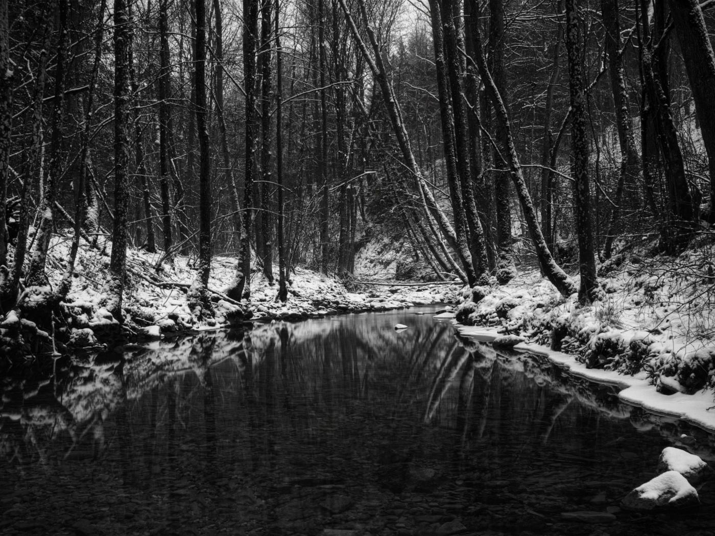 1400x1050 River in the winter woods Desktop wallpaper, Desktop