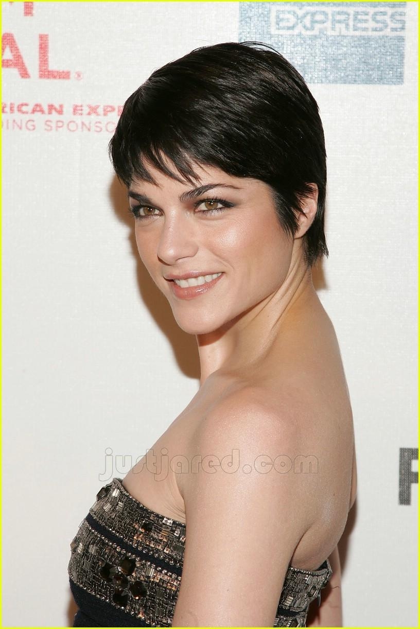 820x1230 Picture of Selma Blair Of Celebrities, Phone